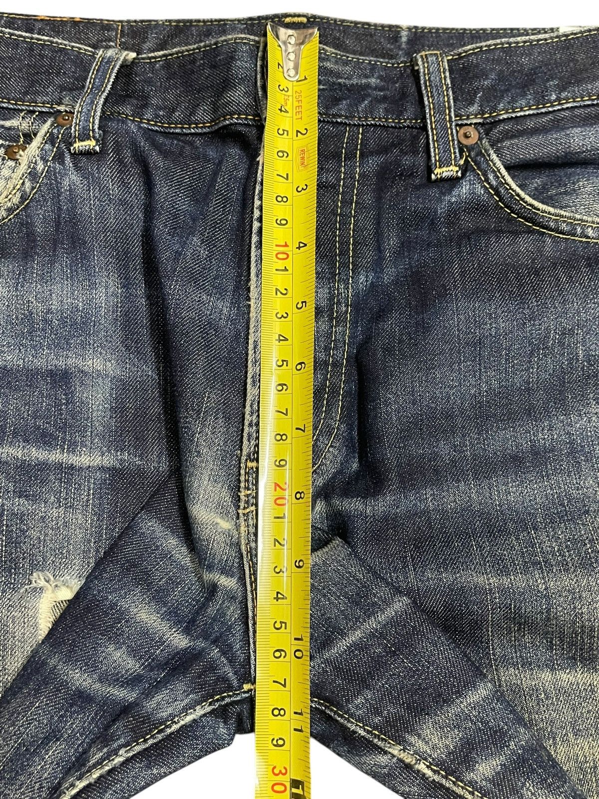 Uniqlo Vintage Japanese Uniqlo Blue Faded Wash Style Loose Jeans Size US 34 / EU 50 - 15 Thumbnail