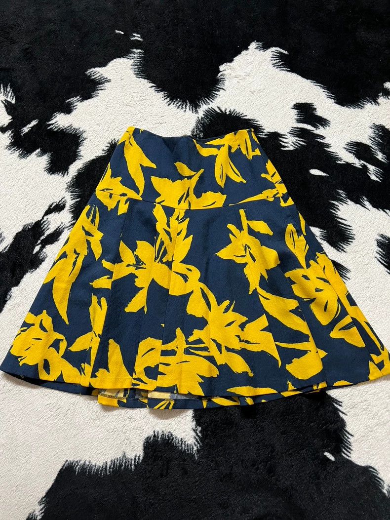 Dries Van Noten DRIES VAN NOTEN Yellow woolen leaf skirt Size 33" - 2 Thumbnail