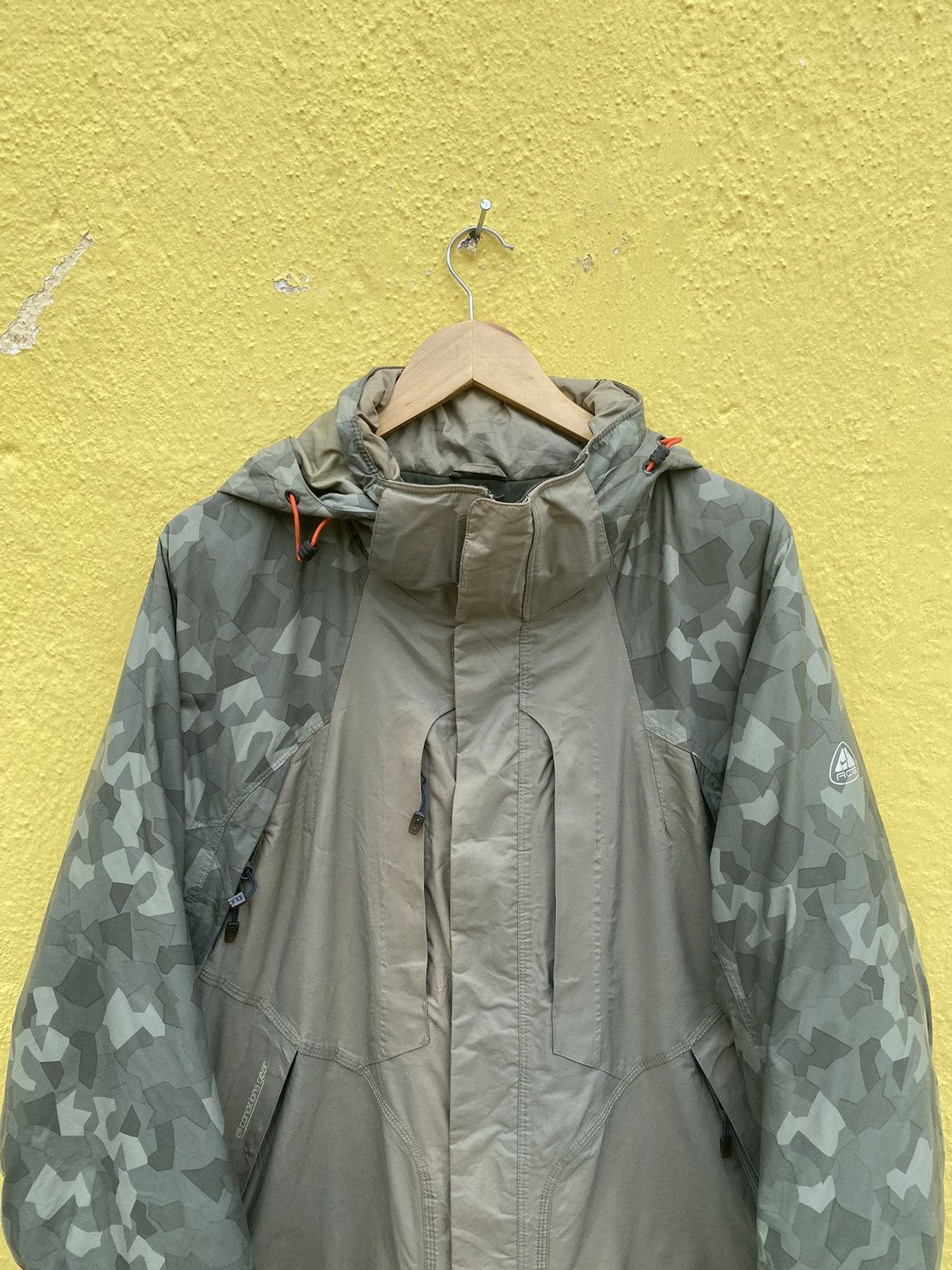 Nike Nike Acg camo outdoor jacket Size US L / EU 52-54 / 3 - 15 Thumbnail
