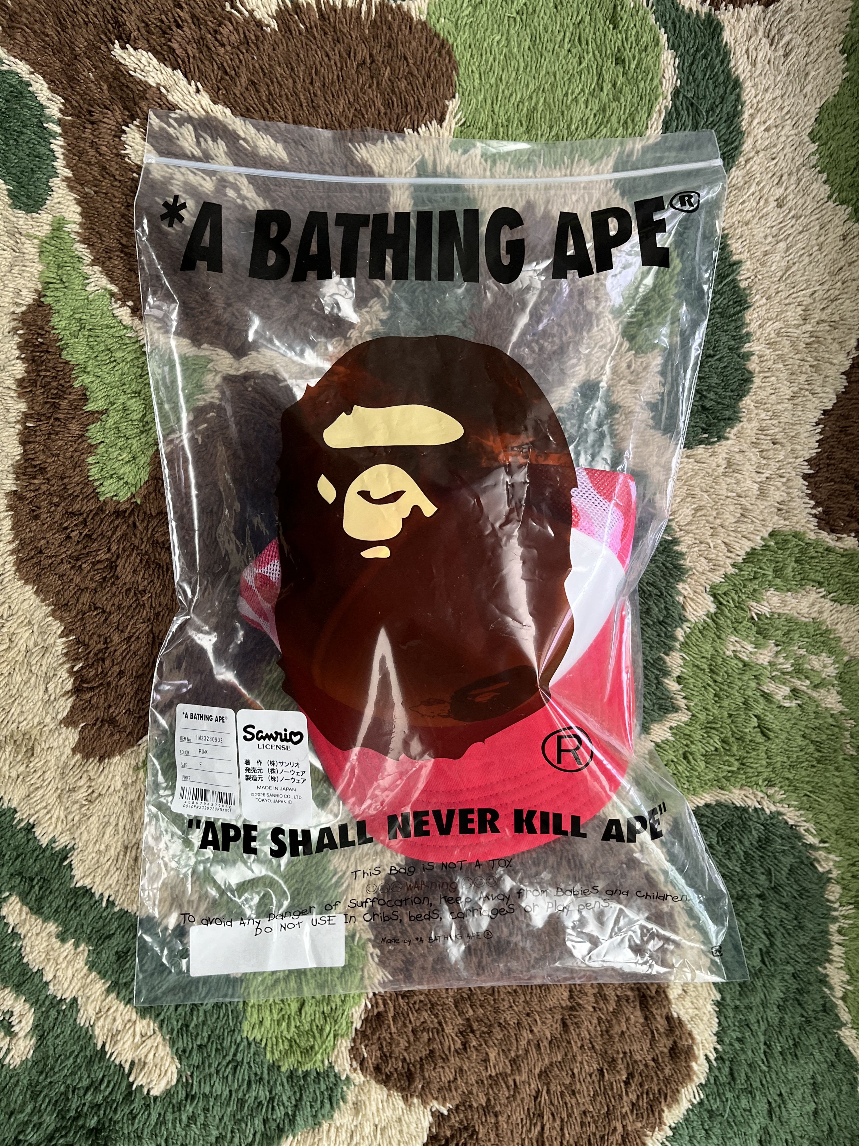 Bape BAPE SANRIO HELLO KITTY APE HEAD ABC CAMO MESH CAP Size ONE SIZE - 1 Thumbnail