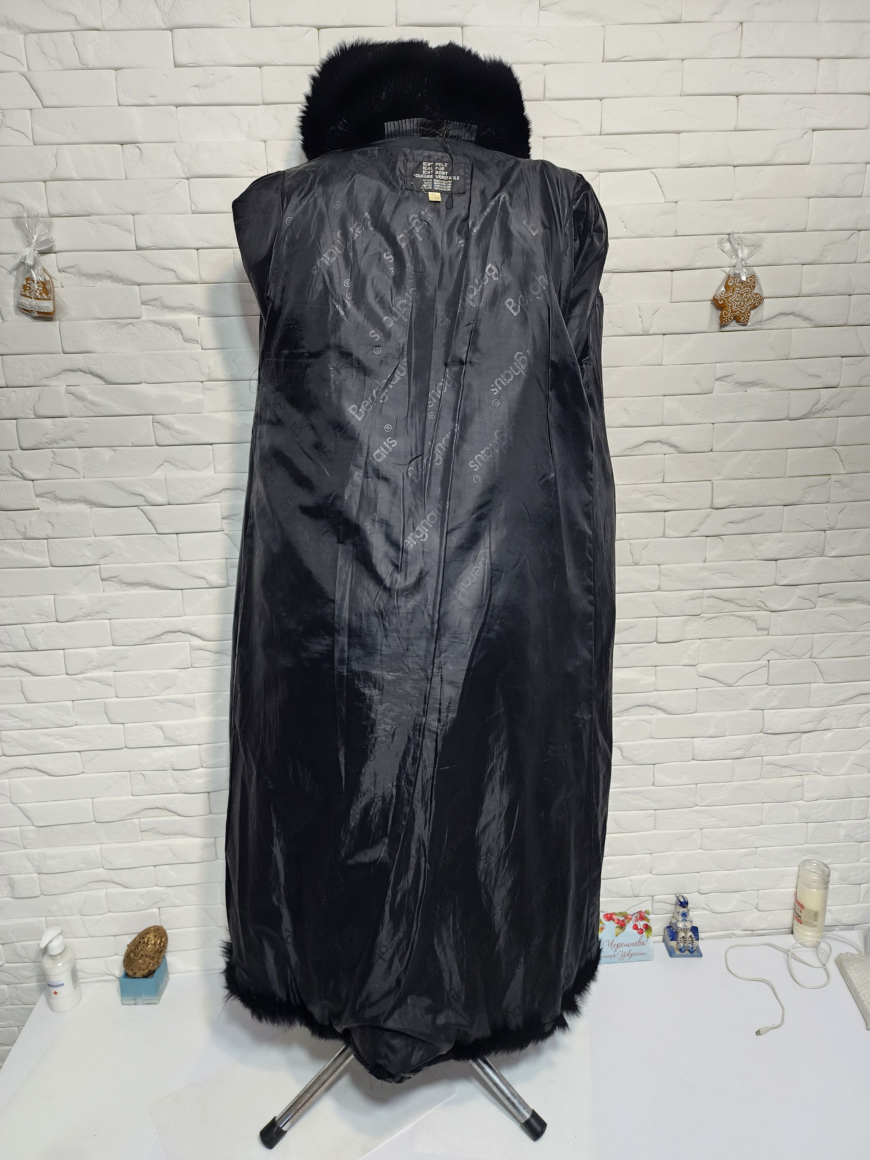 Furla Black Genuine Fur Coat: Women's Winter Coat Size M / US 6-8 / IT 42-44 - 6 Thumbnail