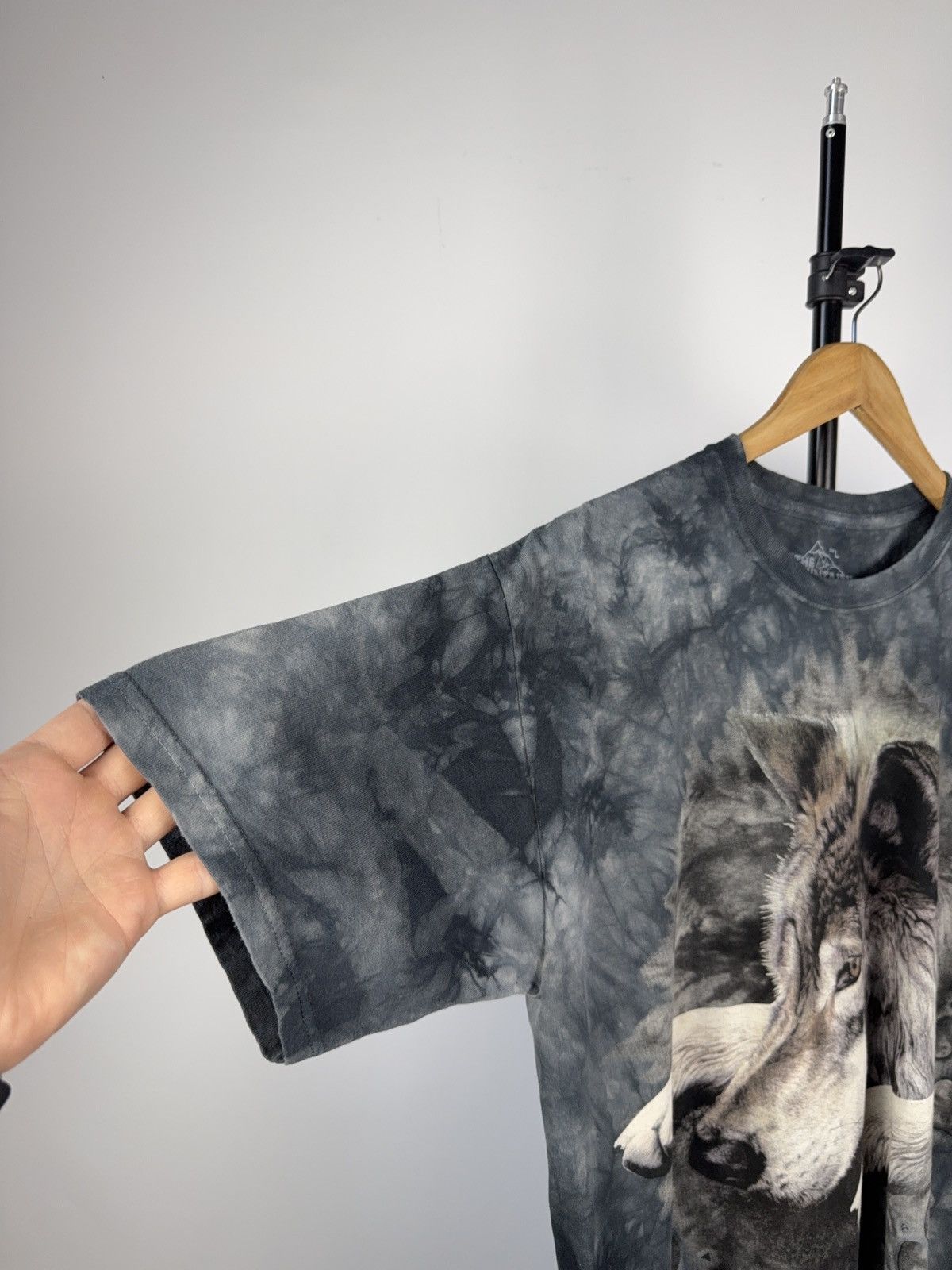 The Mountain × Vintage The Mountain Wolf T-Shirt Tie Dye Nature Graphic USA Made Size US L / EU 52-54 / 3 - 5 Thumbnail