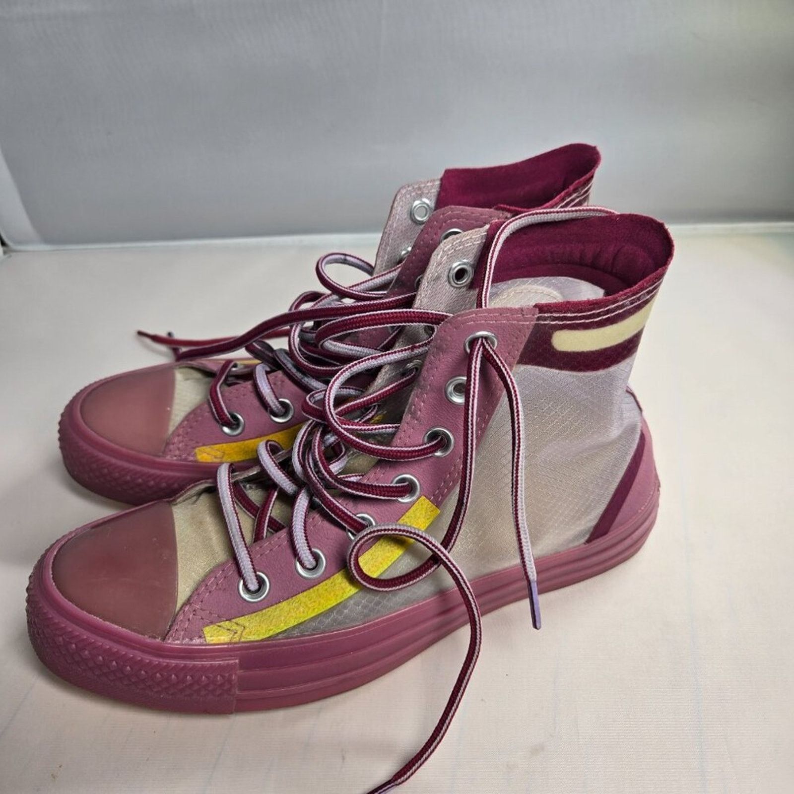 Converse Converse Translucent Mesh Utility Chuck Taylor All Star Size US 7 / IT 37 - 2 Thumbnail