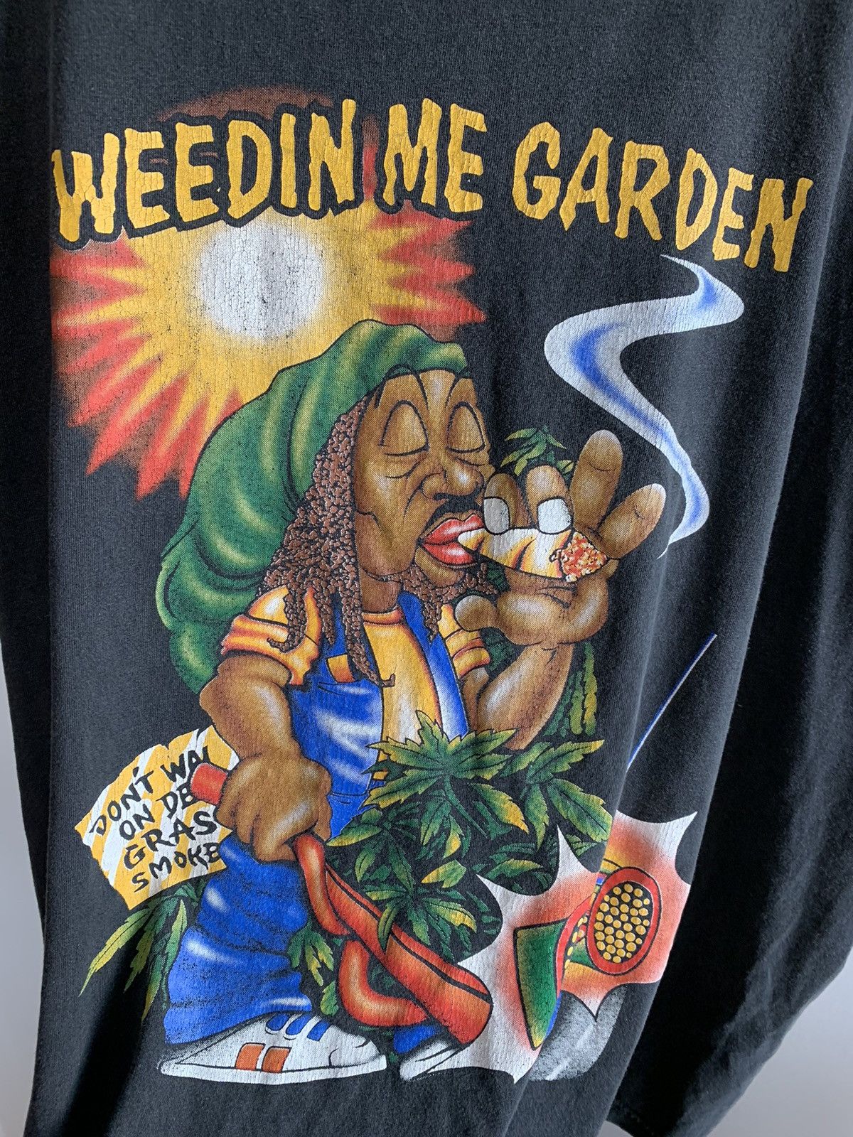 Band Tees × Vintage Vintage 90s Weedin Me Garden Marijuana smoke blunt tee Size US L / EU 52-54 / 3 - 3 Thumbnail