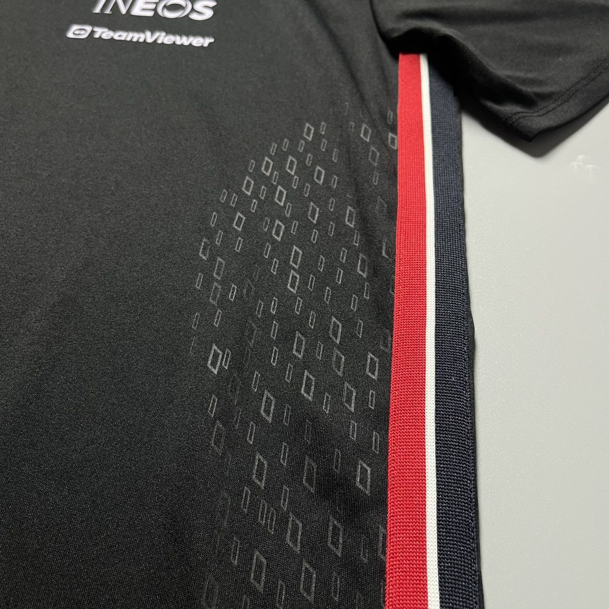 Mercedes-Benz MERCEDES BENZ AMG PETRONAS F1 2023 TEAM DRIVER T-SHIRT Size US L / EU 52-54 / 3 - 3 Thumbnail