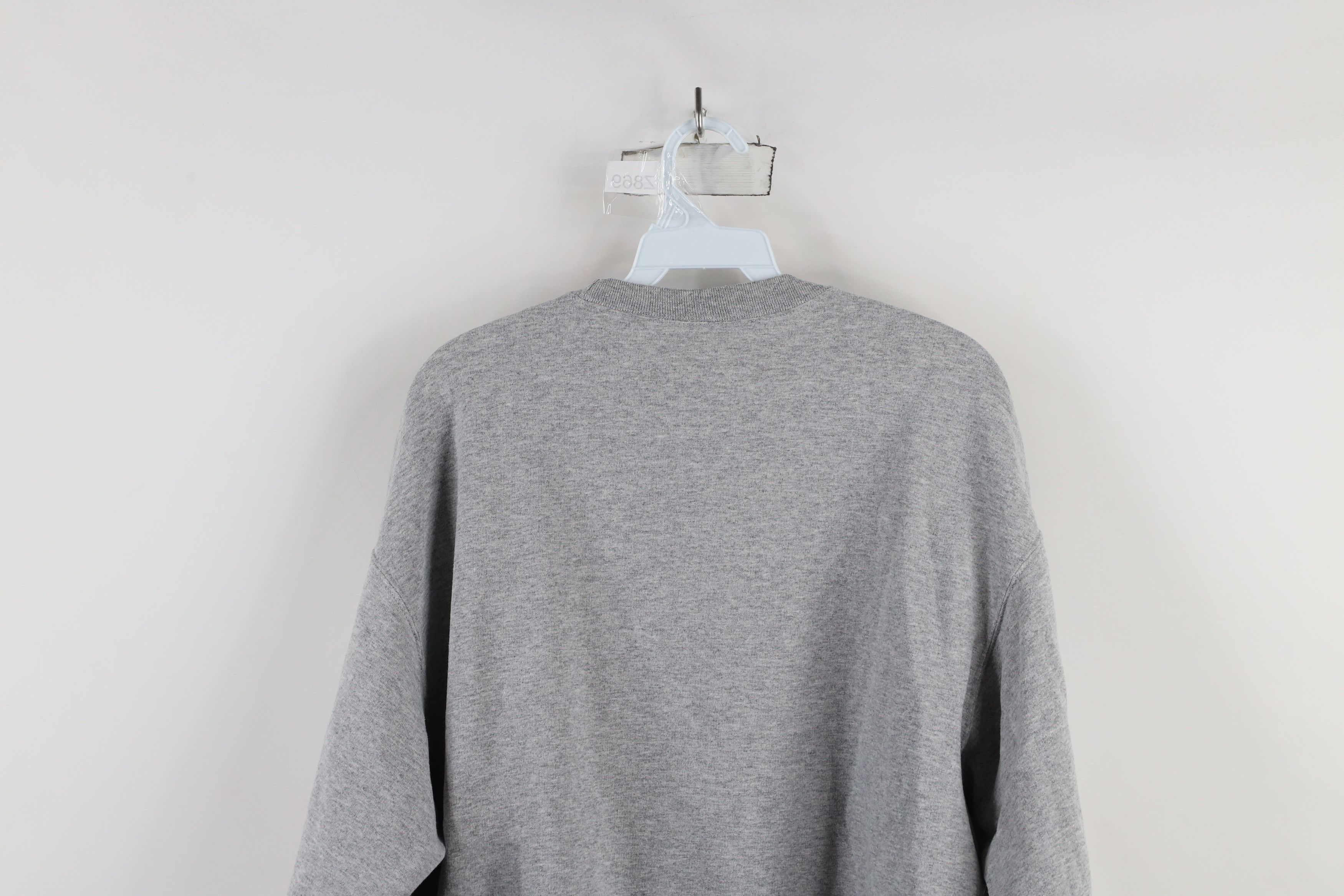 Vintage Vintage Y2K 2004 Care Bears Christmas Bear Sweatshirt Gray Size XL / US 12-14 / IT 48-50 - 10 Thumbnail