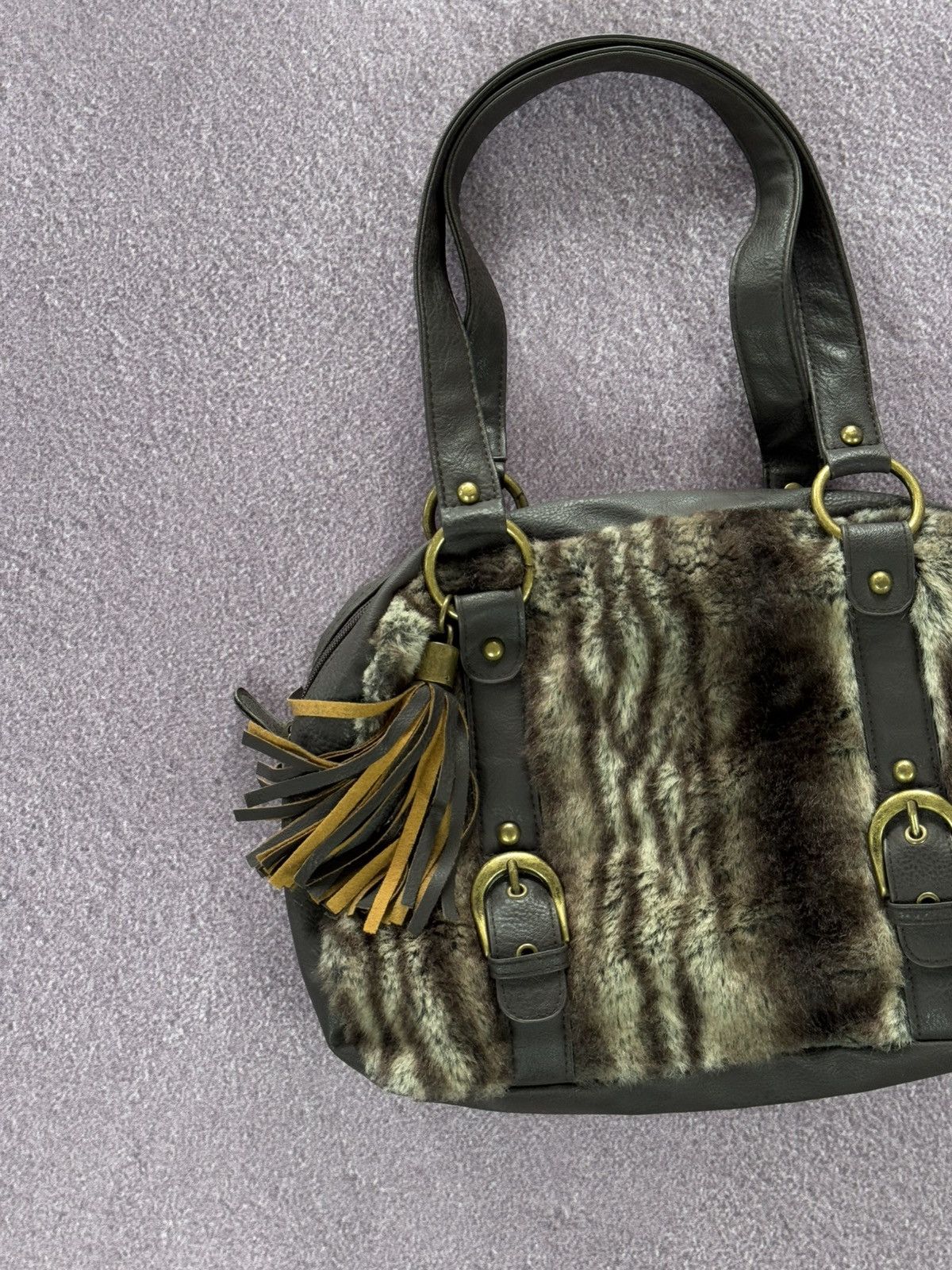 Japanese Brand VINTAGE Y2K FAUX FUR BAG HANDLE SMALL LEATHER Size ONE SIZE - 4 Thumbnail