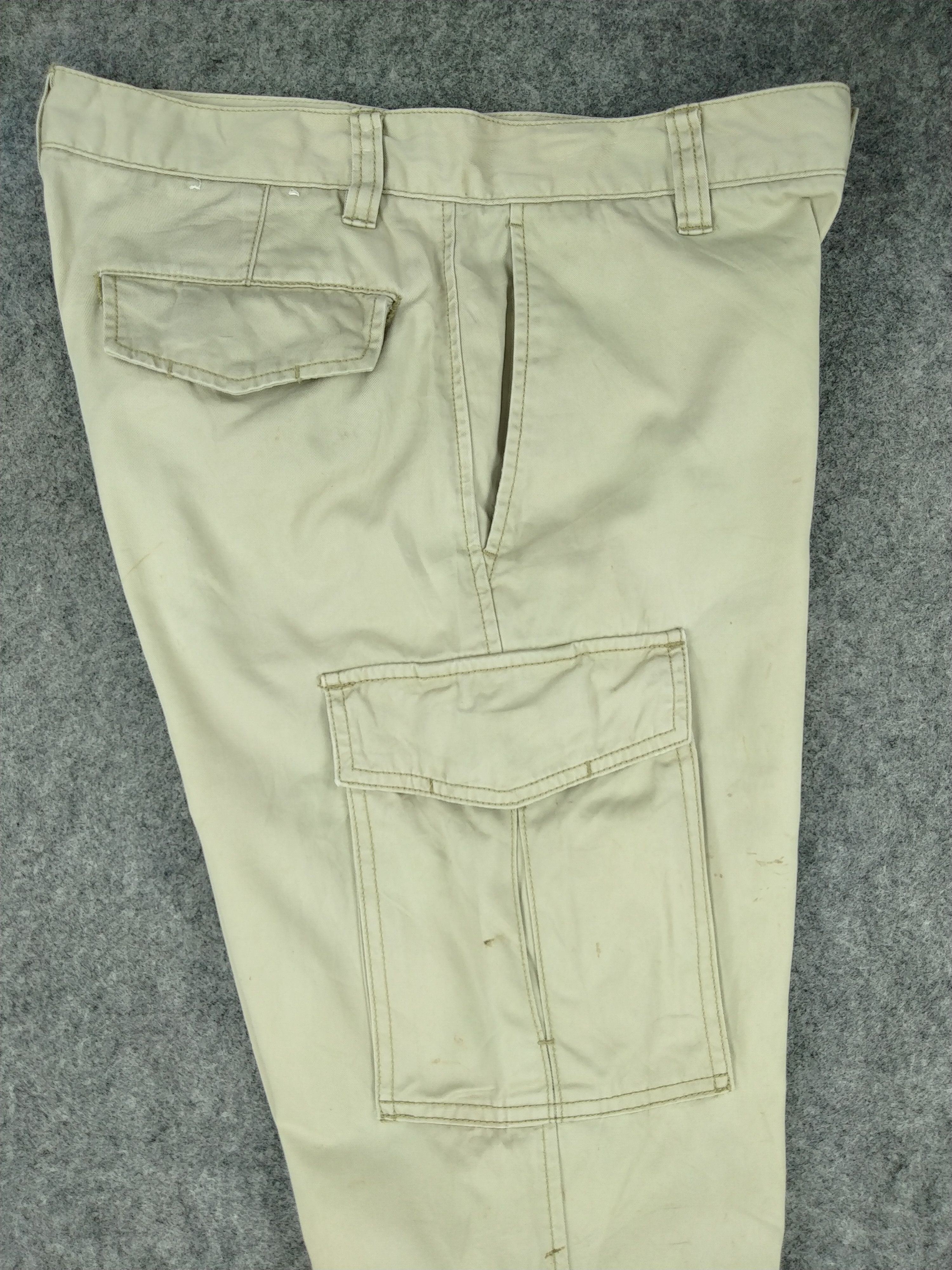 Japanese Brand Uniqlo Japanese Brand Cargo Multi Pocket 31 x 30.5 -CP187 Size US 31 - 3 Thumbnail