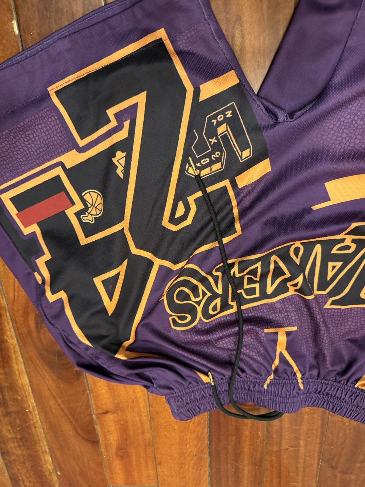 Vintage Kobe Bryant Lakers shorts Size US 33 - 3 Thumbnail