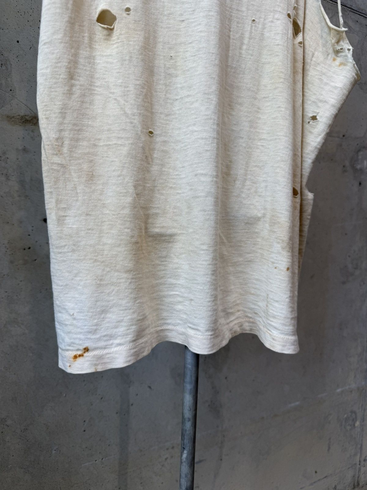 Vintage Thrashed Faded 1950s White T Shirt ERD Grunge Size US M / EU 48-50 / 2 - 6 Thumbnail