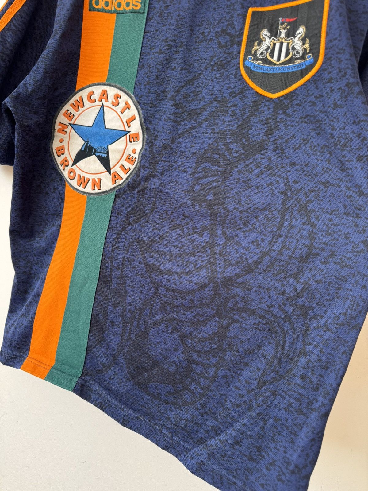 Adidas Vintage Newcastle United 1997-1998 Away Soccer Jersey Shirt Size US M / EU 48-50 / 2 - 10 Thumbnail