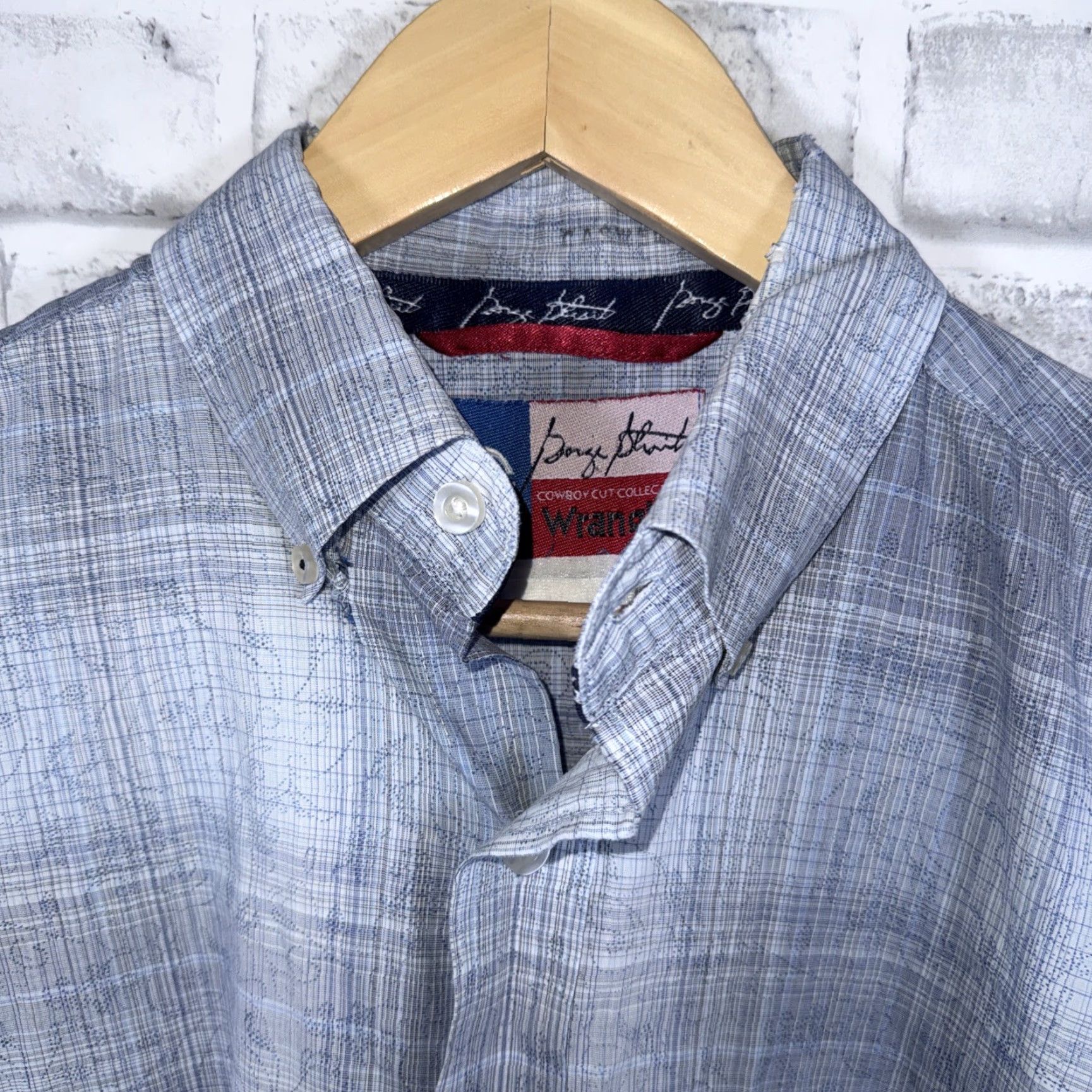 Wrangler VINTAGE Wrangler George Strait Blue Button-Up Shirt Mens XL Blue Long Sleeve Regular Size XL Mens George Strait Button-Up Shirt Size US XL / EU 56 / 4 - 2 Thumbnail