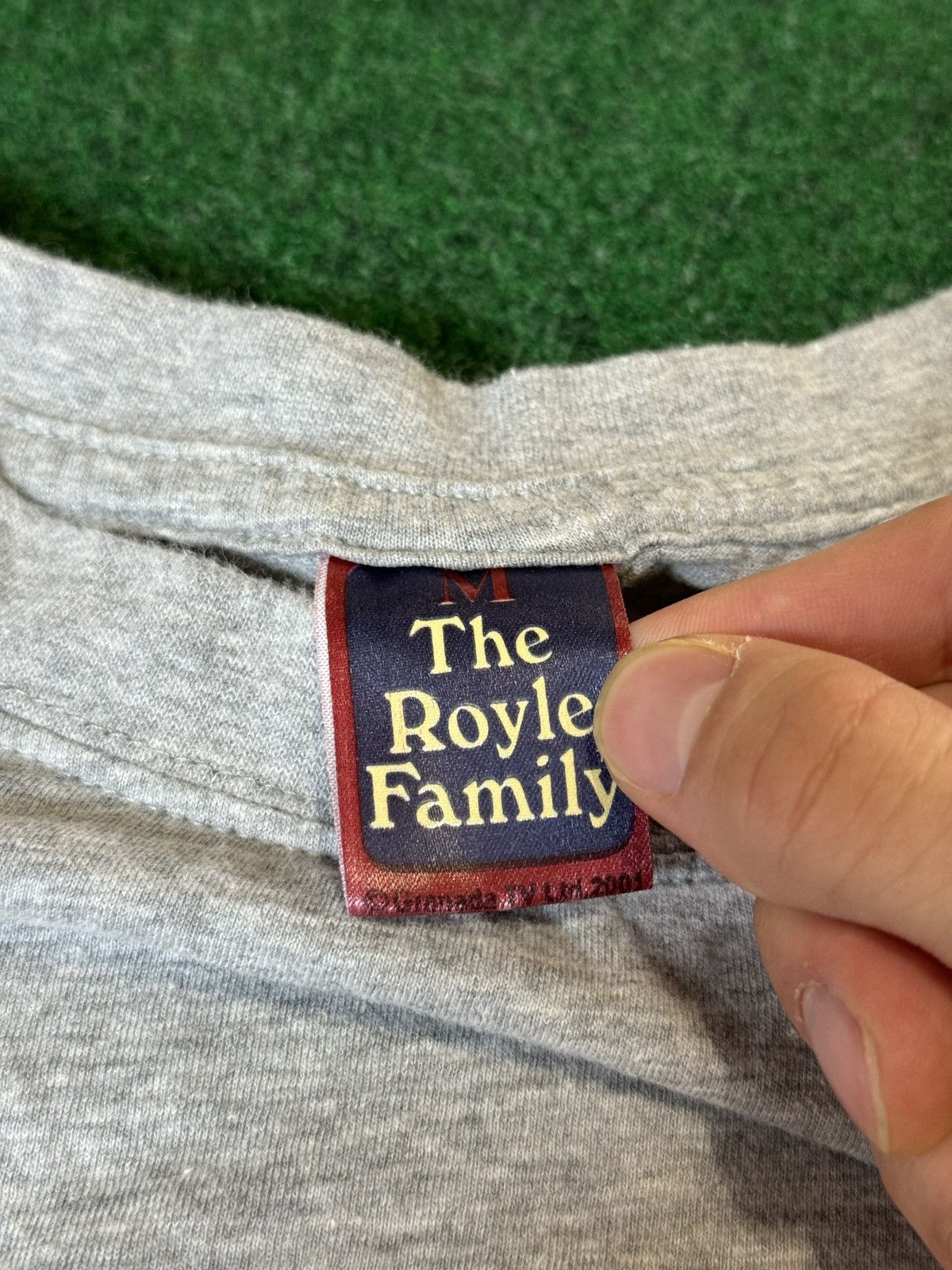 Vintage Vintage 90s Royle Family Sitcom UK Manchester TV T Shirt Size US M / EU 48-50 / 2 - 4 Thumbnail