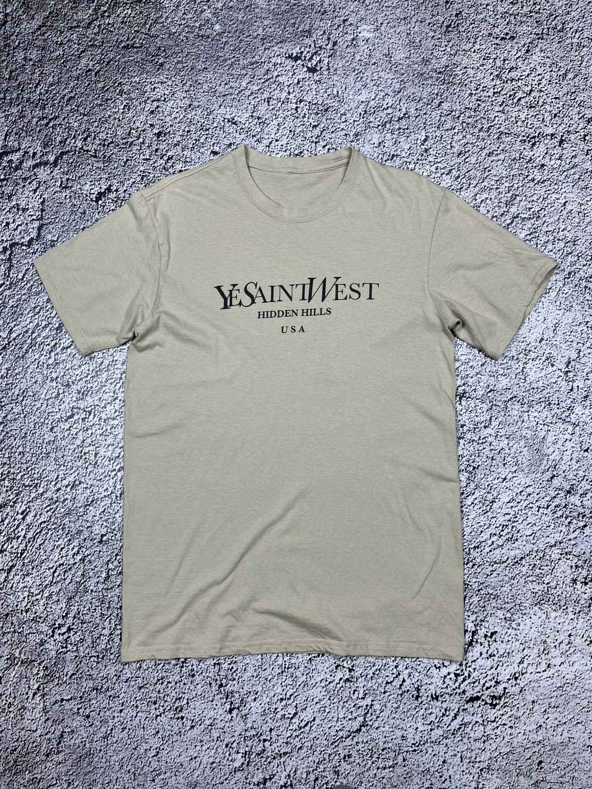 Vintage Y2K YeSaintWest Hidden Hills USA Rap Tour Tee Punk