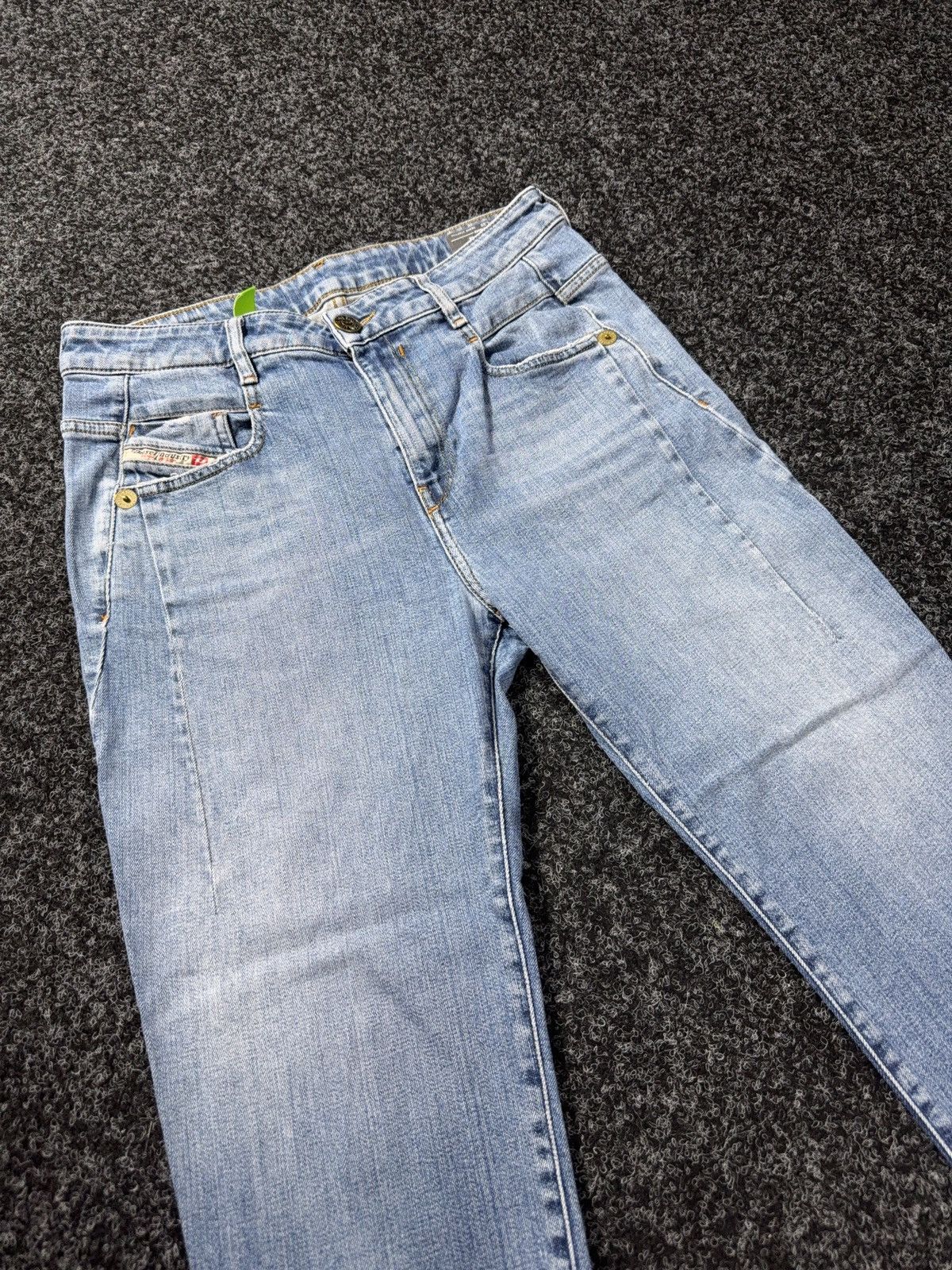 Diesel Luxury 00s Diesel D-Fayza Boyfriend Low Waist Tapered Jeans Size 27" / US 4 / IT 40 - 5 Thumbnail