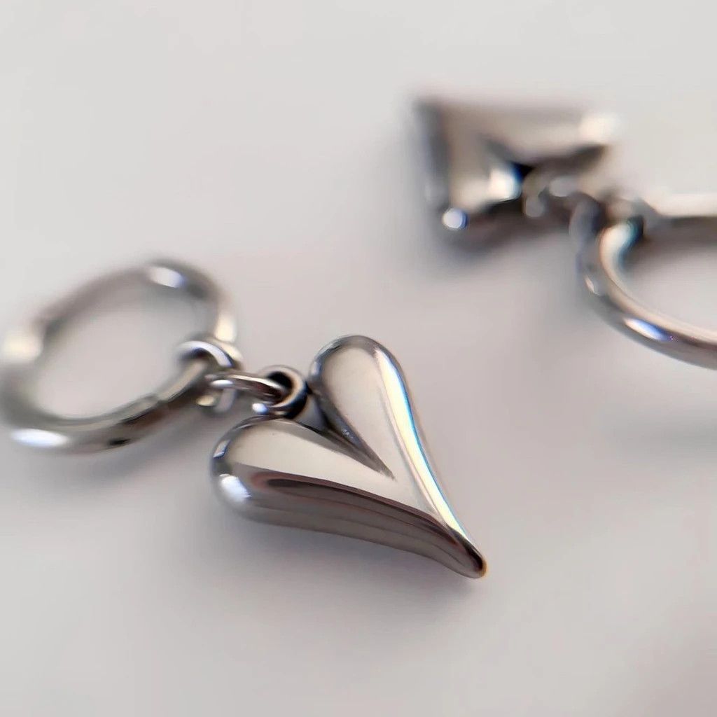 Other Punk Rock Love Heart Charms Pendant Hoop Earrings Size ONE SIZE - 3 Thumbnail