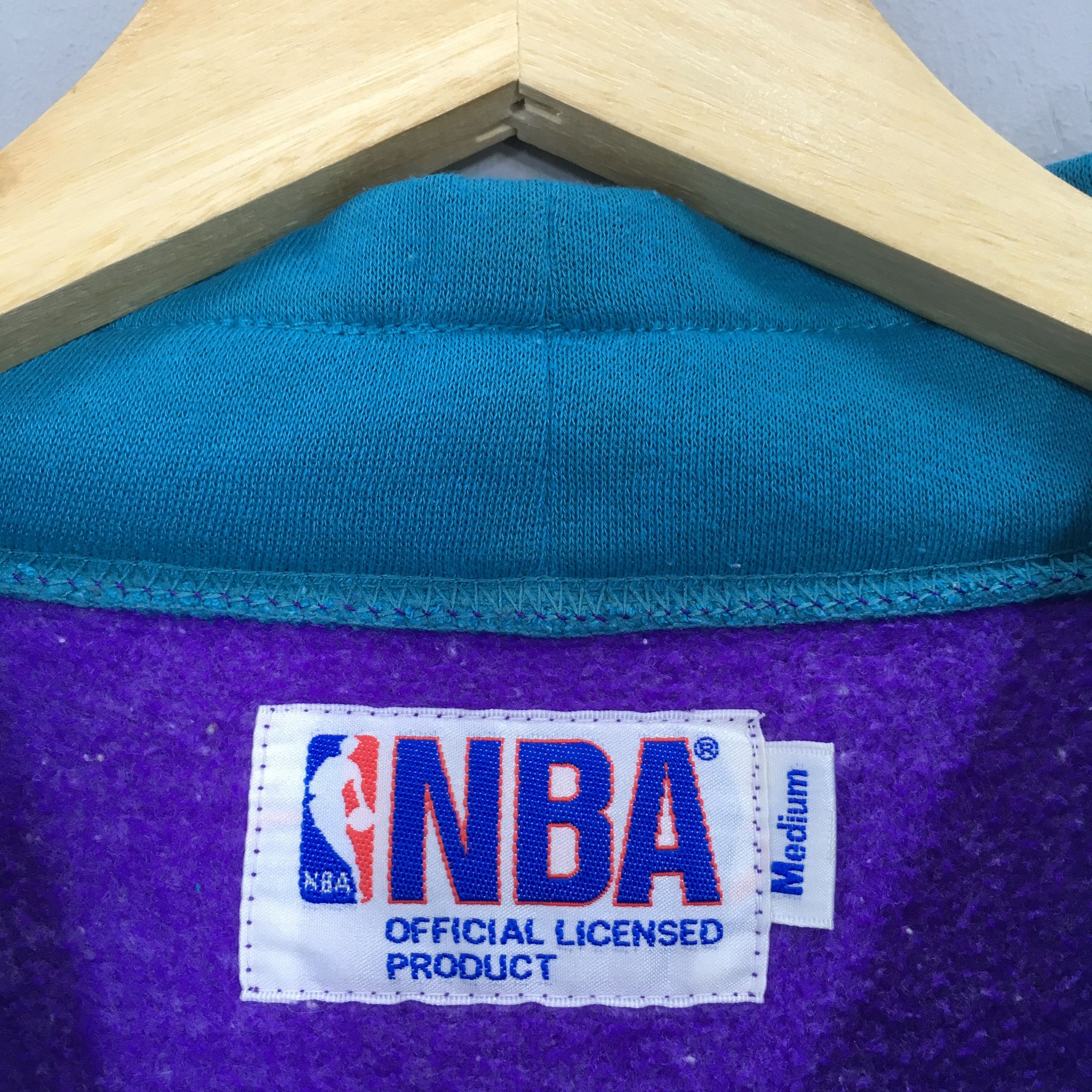 Logo Athletic × NBA × Vintage Vintage 90s Charlotte Hornets NBA Sweatshirt Medium Size US M / EU 48-50 / 2 - 7 Thumbnail