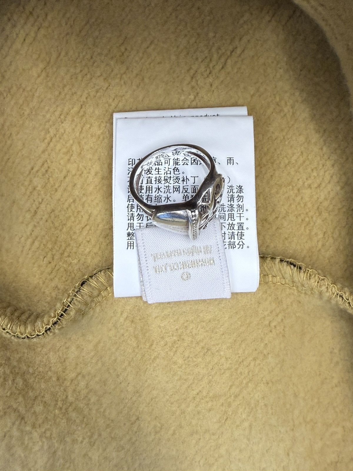 Bape × Champion FW17 Bape Champion 1st Camo Crewneck Size US L / EU 52-54 / 3 - 13 Thumbnail