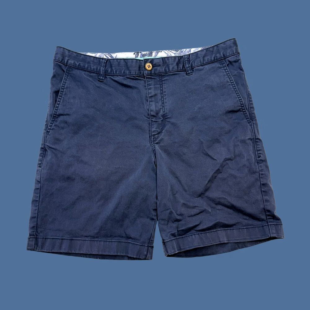 Tommy Bahama VINTAGE: None -> (ignore) Size US 33 - 1 Thumbnail