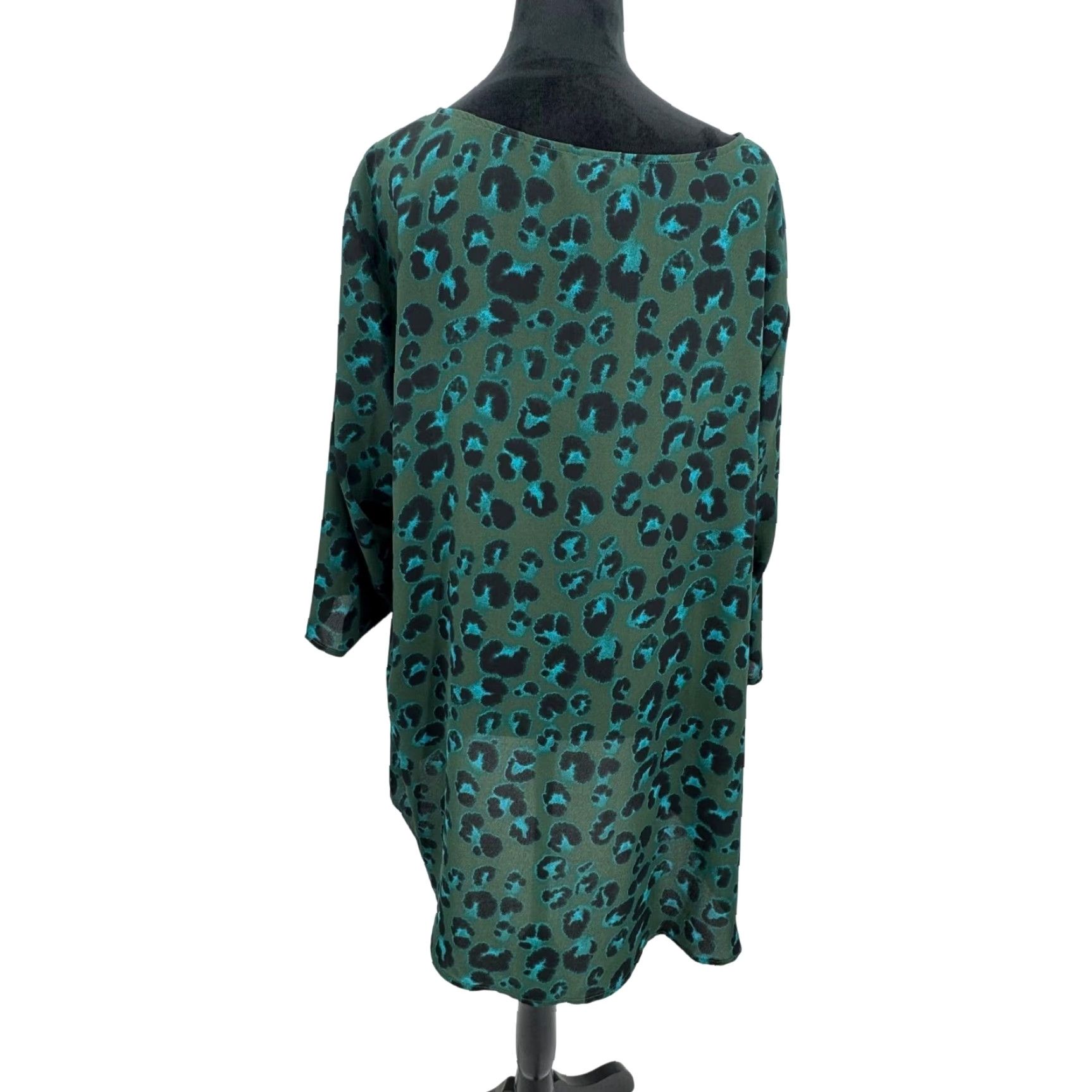 Vintage Ava Viv Blouse Womens 2X Green Animal Print Oversized Button Crew Neck Pullover Long Sleeve Relaxed Tunic Size XXL / US 16-18 / IT 52-54 - 6 Thumbnail