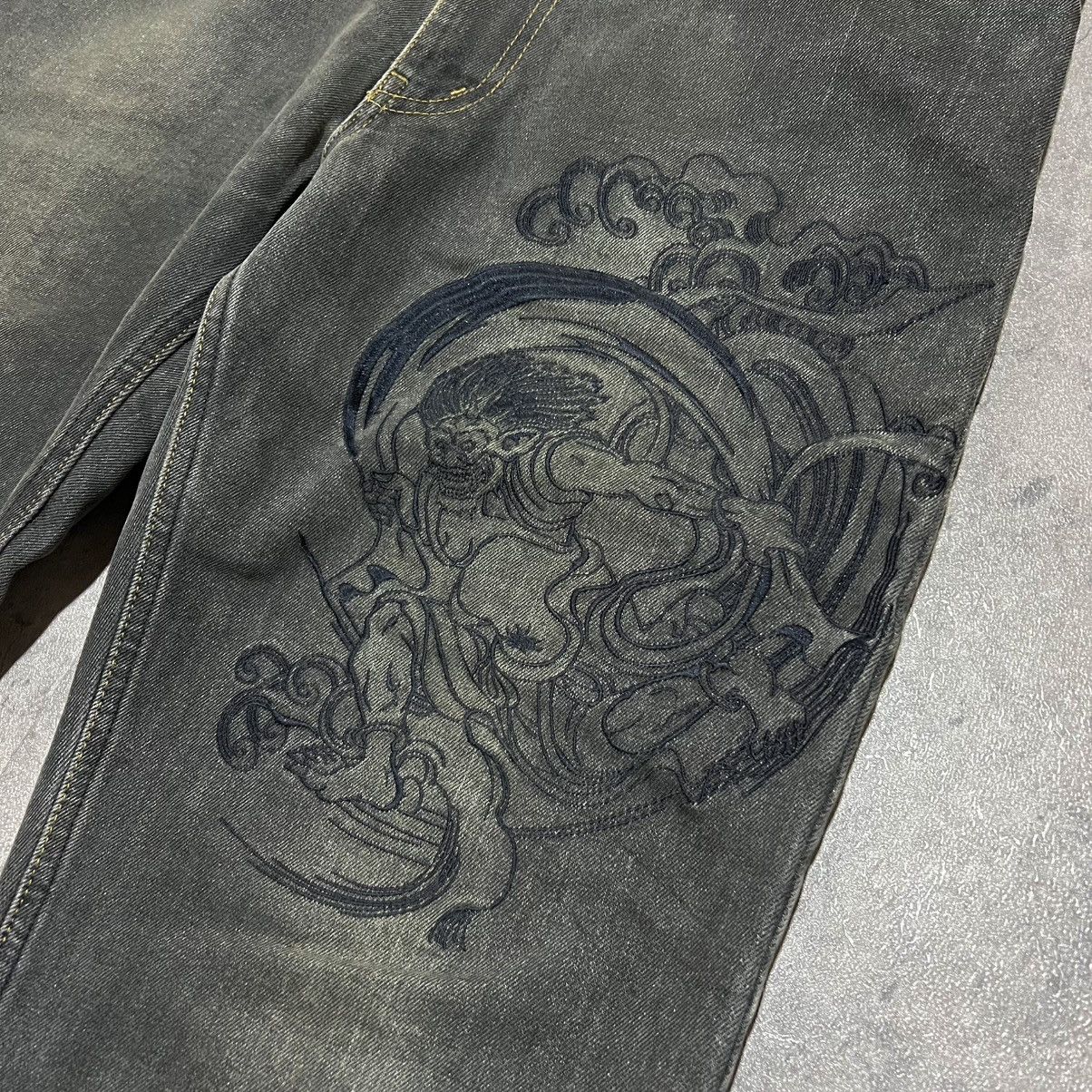 Japanese Brand Karakuri Tamashii Multi Pocket Oni Embroidery Baggy Jeans Size US 36 / EU 52 - 4 Thumbnail
