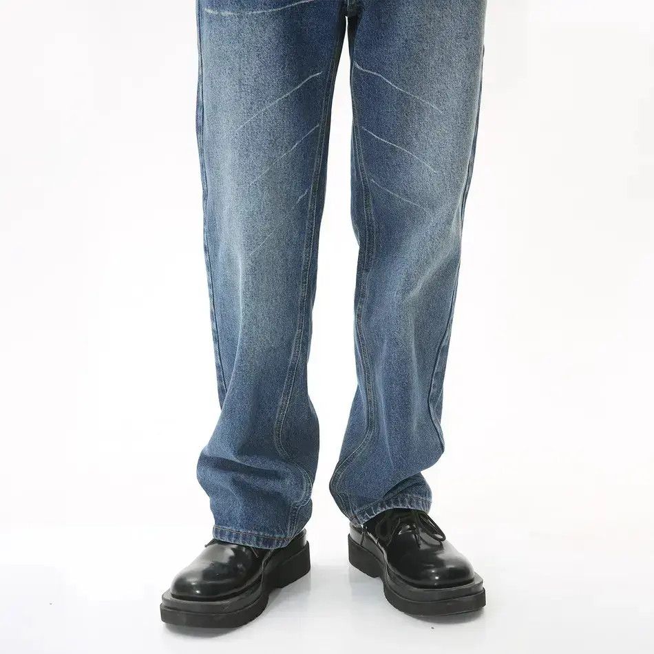 Japanese Brand Retro straight tube loose graffiti jeans Size US 32 / EU 48 - 2 Thumbnail
