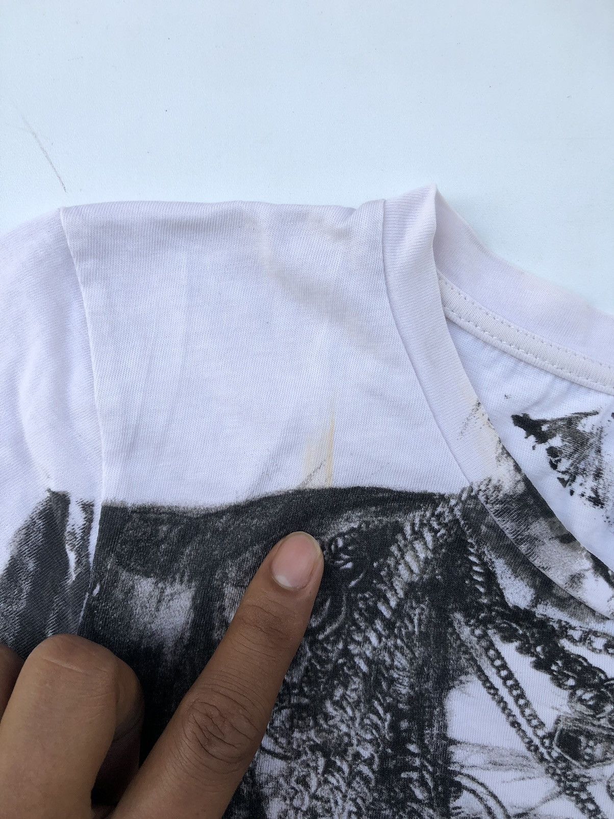 Japanese Brand Japanese Gothic Zara Nice Artwork Desain Rock Style Tee Size US L / EU 52-54 / 3 - 5 Thumbnail