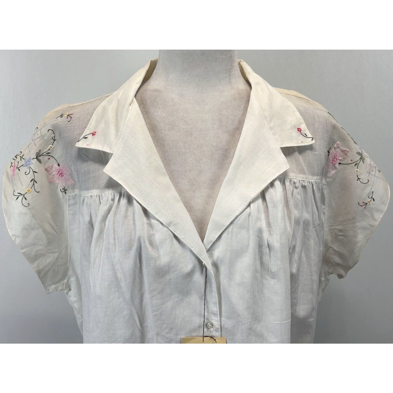 Vintage VINTAGE Cali Div Of Carry Back Floral Embroidered Peasant Blouse Womens Plus 44 White Size M / US 6-8 / IT 42-44 - 5 Thumbnail