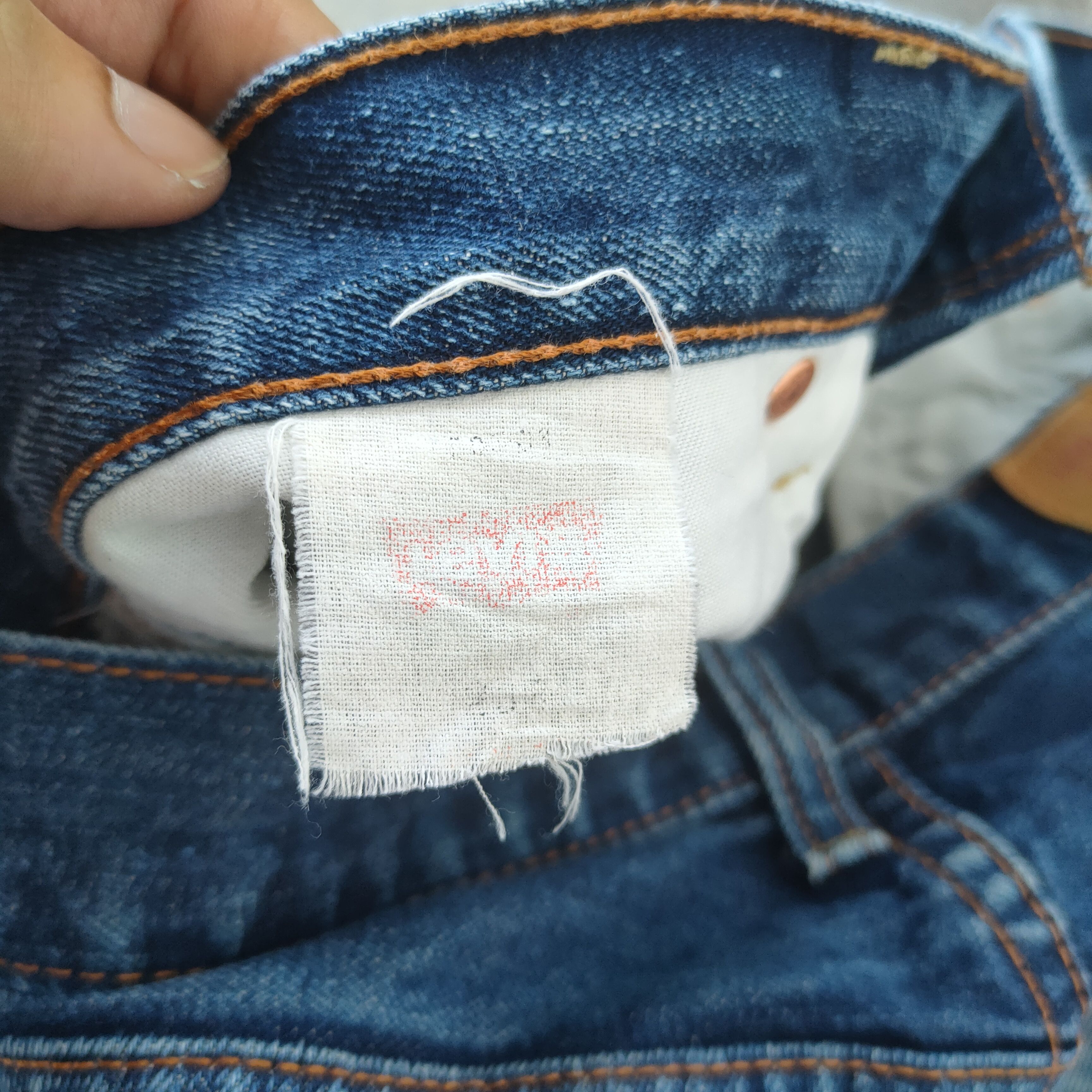 Levi's Vintage Clothing W33 VINTAGE LEVI'S 513 RIPPED FADED JEANS DENIM PANTS Size US 33 - 15 Thumbnail