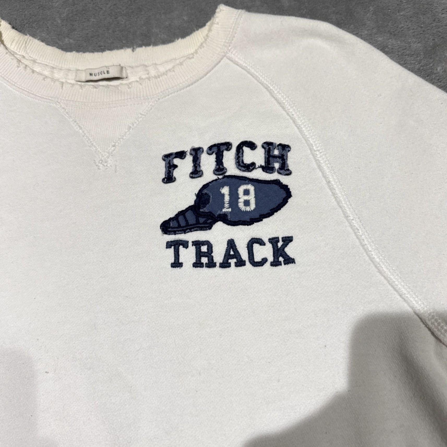Abercrombie & Fitch Abercrombie & Fitch Shirt Mens Large White Muscle Sweatshirt Spellout Track Crew Size US L / EU 52-54 / 3 - 3 Thumbnail