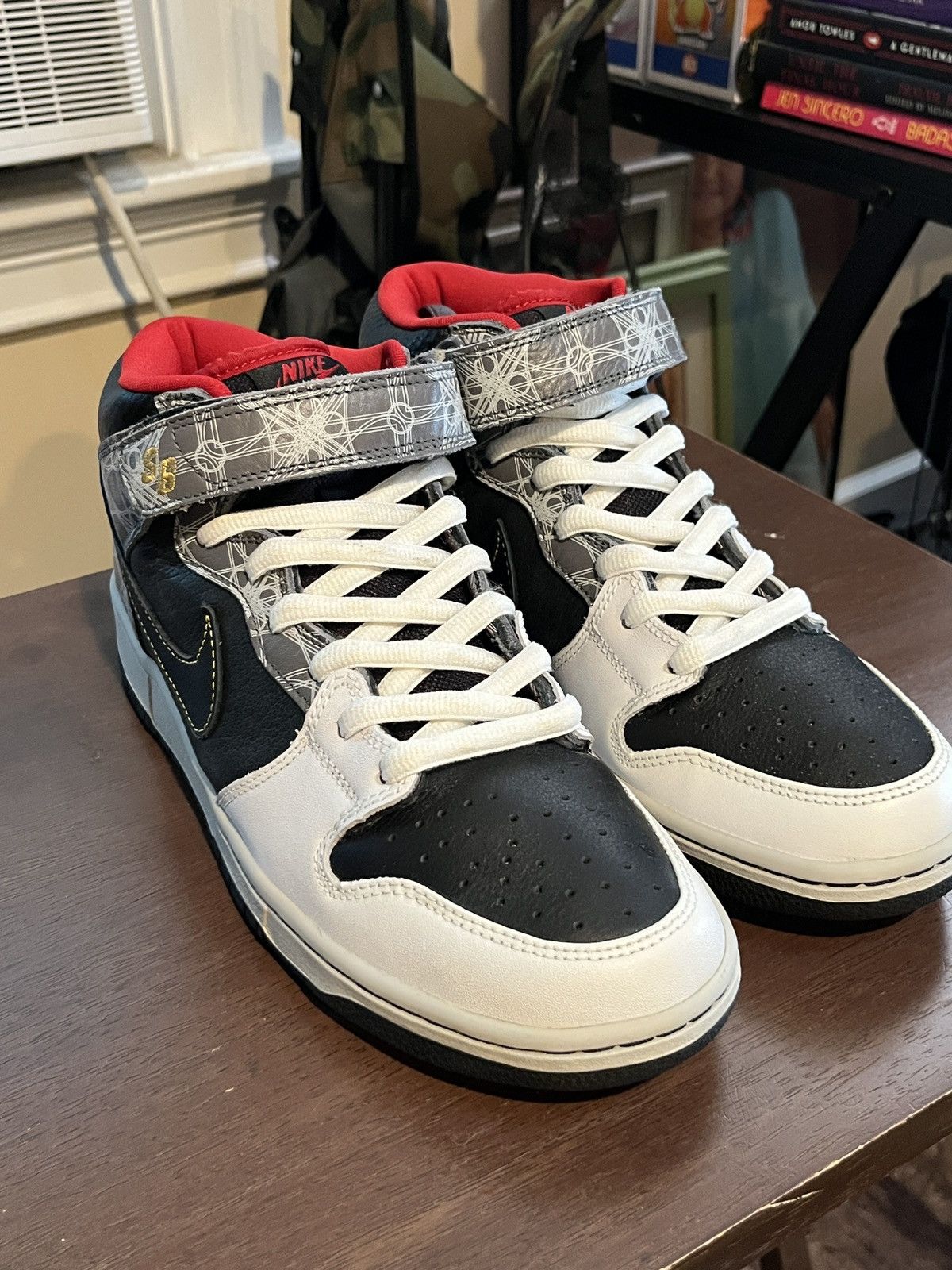 Nike Nike Dunk SB Mid Elite “Beijing” Size US 10 / EU 43 - 1 Thumbnail
