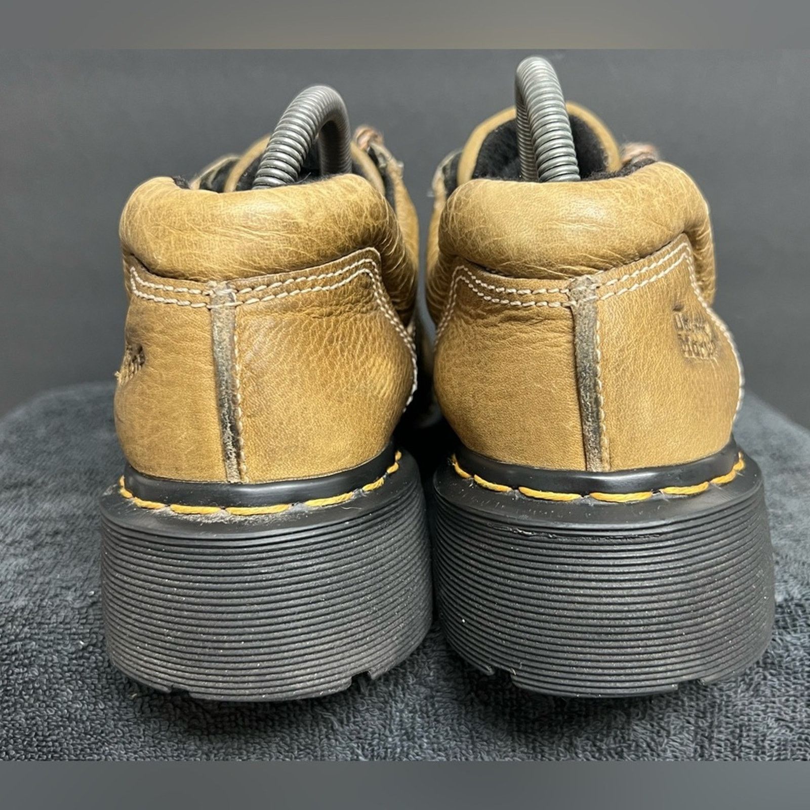 Dr. Martens VTG Dr Martens Shoes Womens 8 UK 6 England Oxford Chunky Lug Size US 8 / IT 38 - 7 Thumbnail
