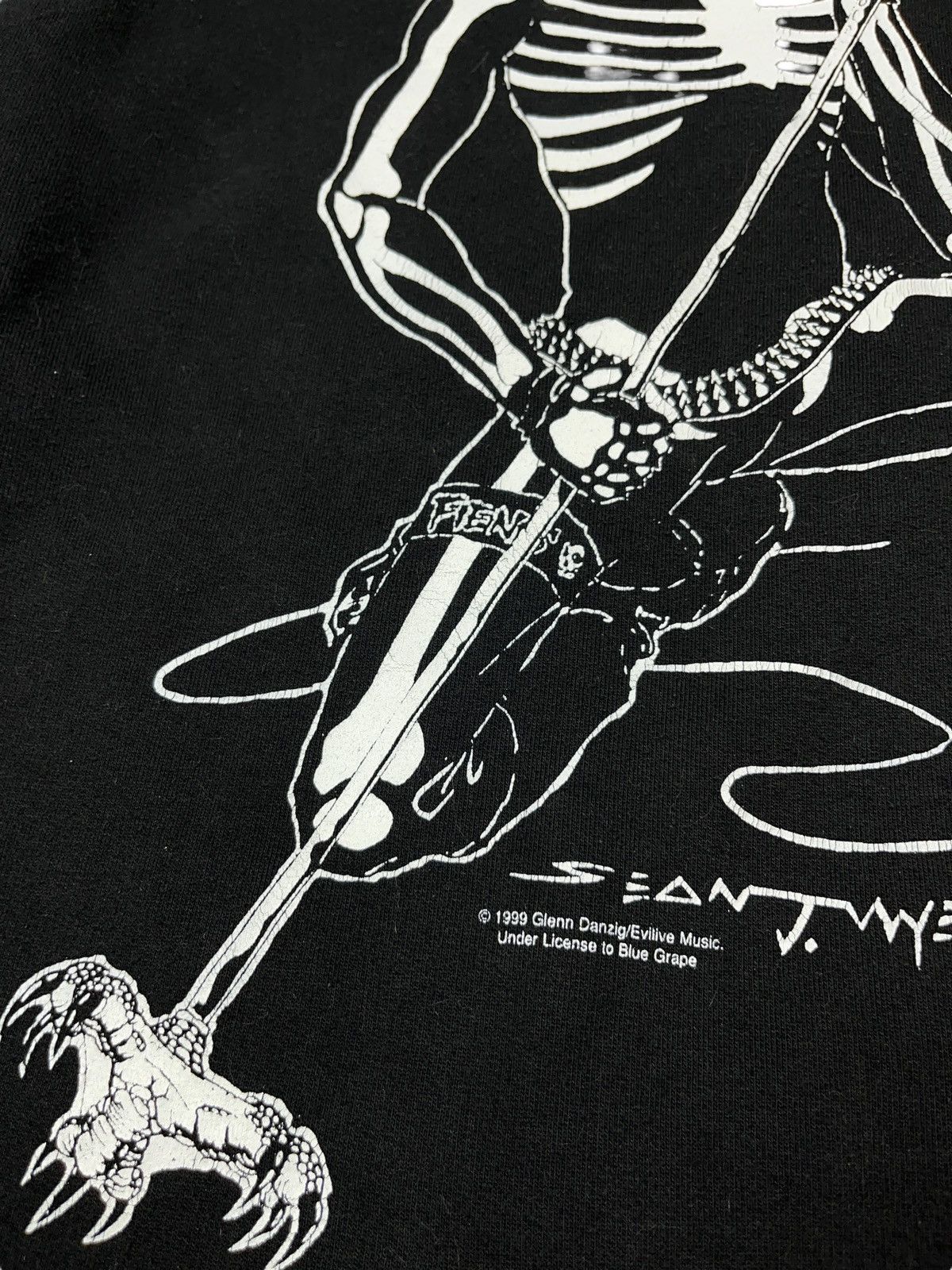 Band Tees Vintage 1999 Misfits Legacy of Brutality Sweatshirt Danzig Size US XL / EU 56 / 4 - 9 Thumbnail