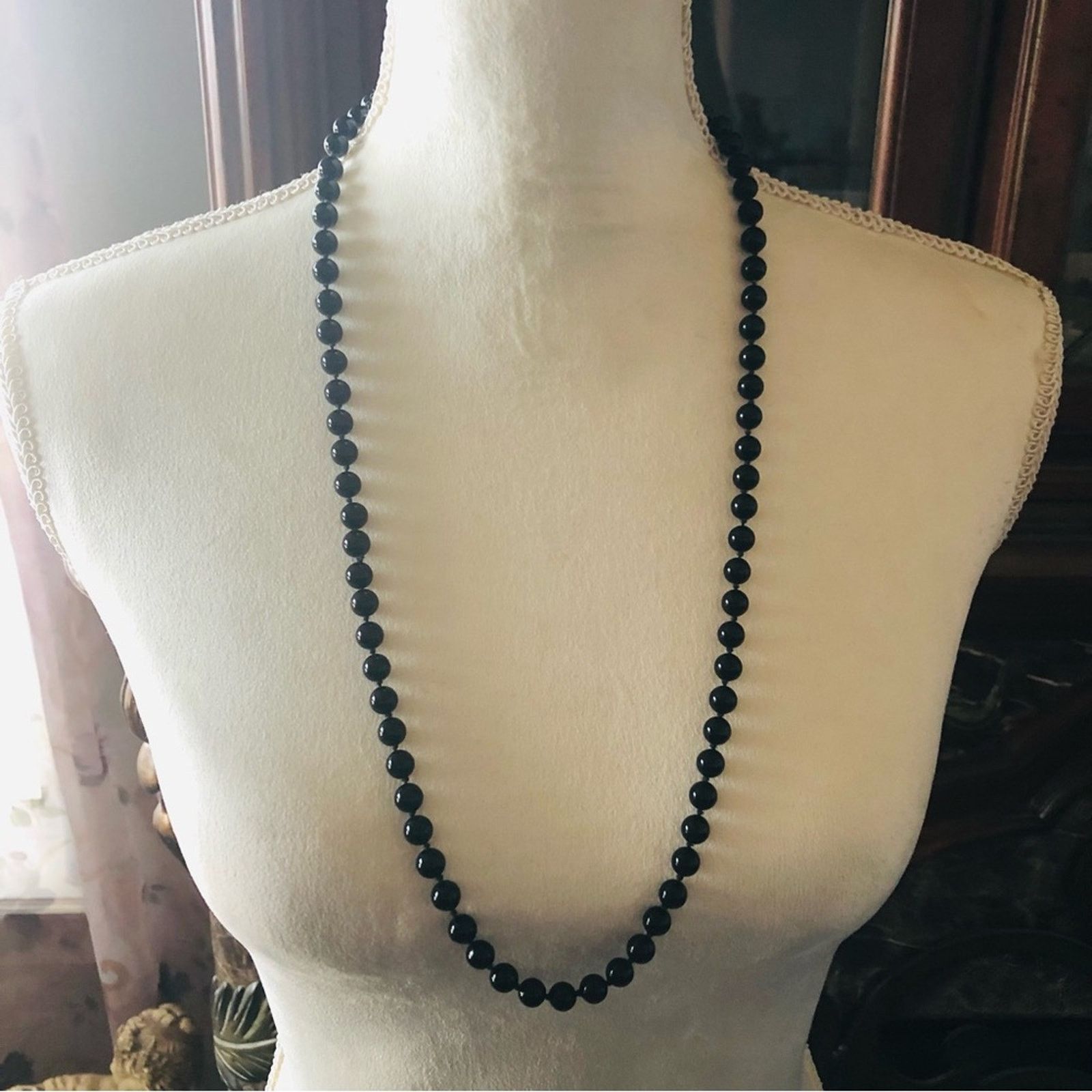 Vintage Vintage 70s-80s hand knotted black glass bead necklace Size ONE SIZE - 3 Thumbnail
