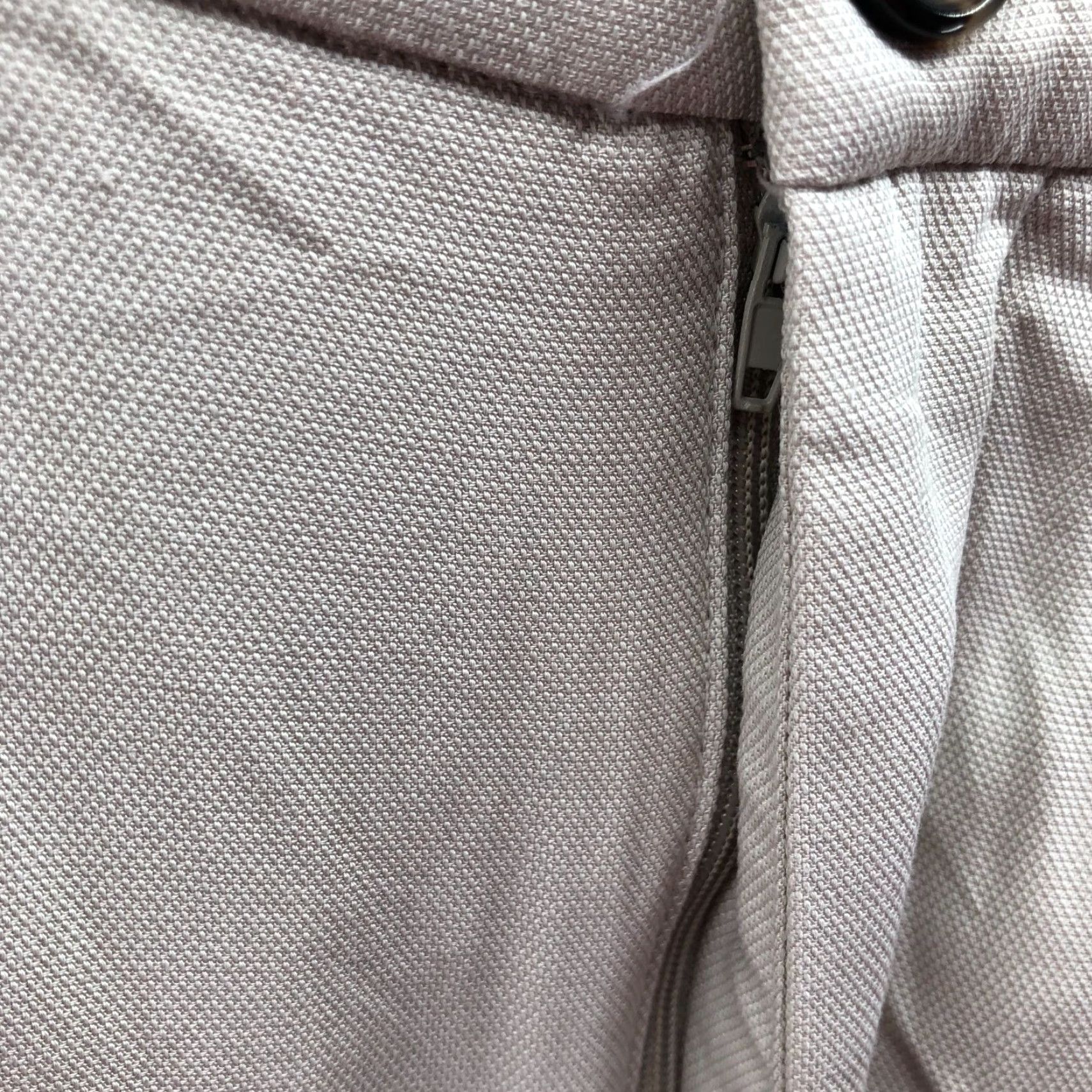 Zara VINTAGE? No — Zara Pleated Front Crop Pants Womens XS Beige Crepe High Rise Relaxed Trouser Size 26" / US 2 / IT 38 - 5 Thumbnail