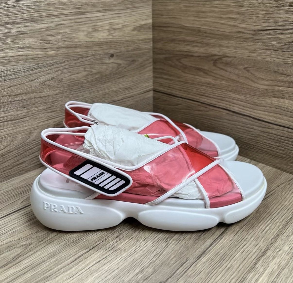 Prada Prada White and Red Sandals J41 Size US 7 / IT 37 - 3 Thumbnail