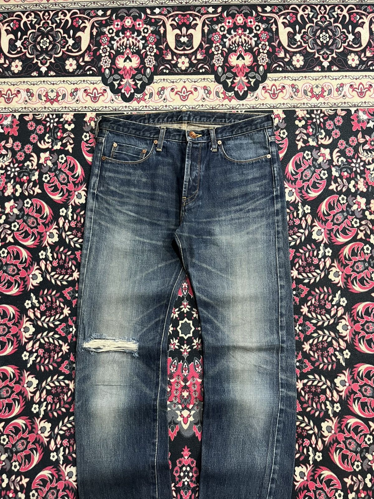 Paul Smith Red Ear Paul Smith Red Ear Distressed Selvedge Blue Washed Jeans Size US 30 / EU 46 - 3 Thumbnail