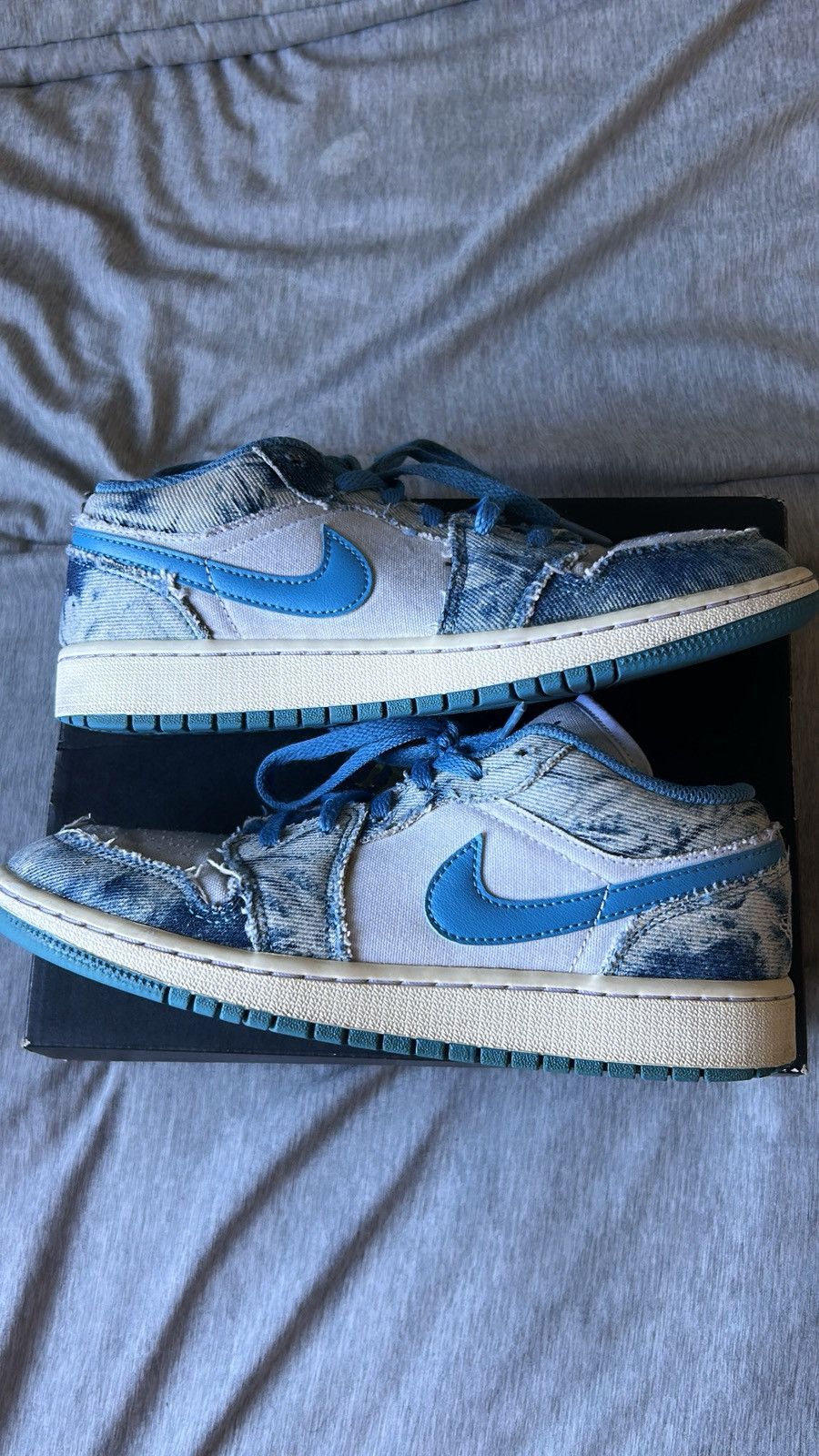 Jordan Brand Air Jordan 1 Low GS 'Washed Denim' Size US 4 / IT 34 - 2 Thumbnail