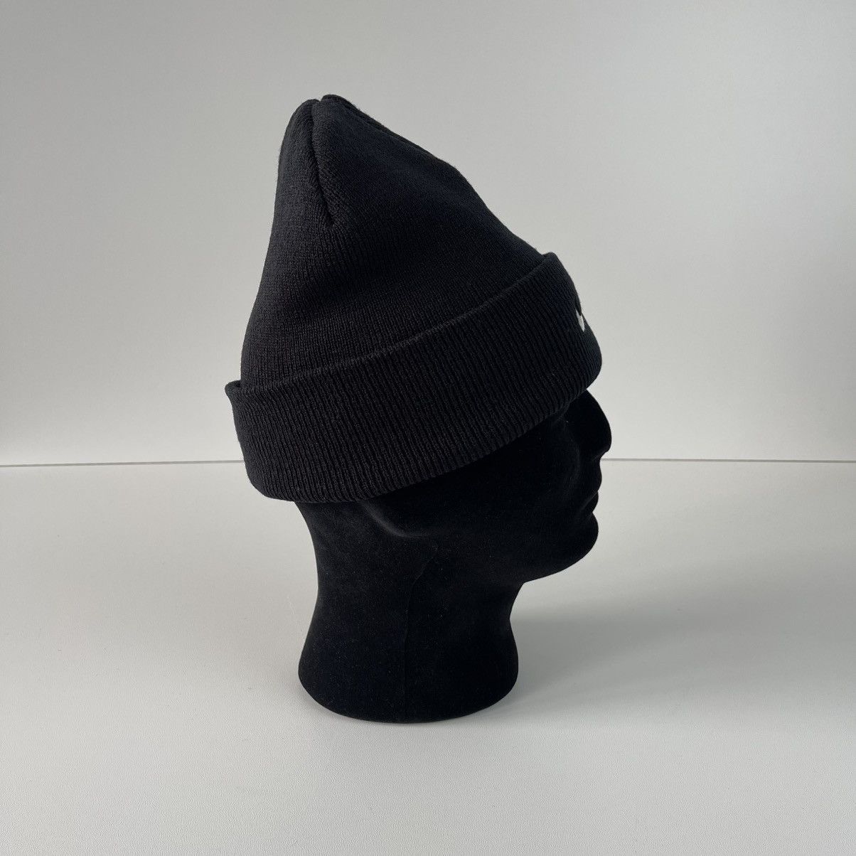 Nike Nike Swoosh Logo Vintage Beanie Hat Black Y2K Gorpcore Size ONE SIZE - 4 Thumbnail