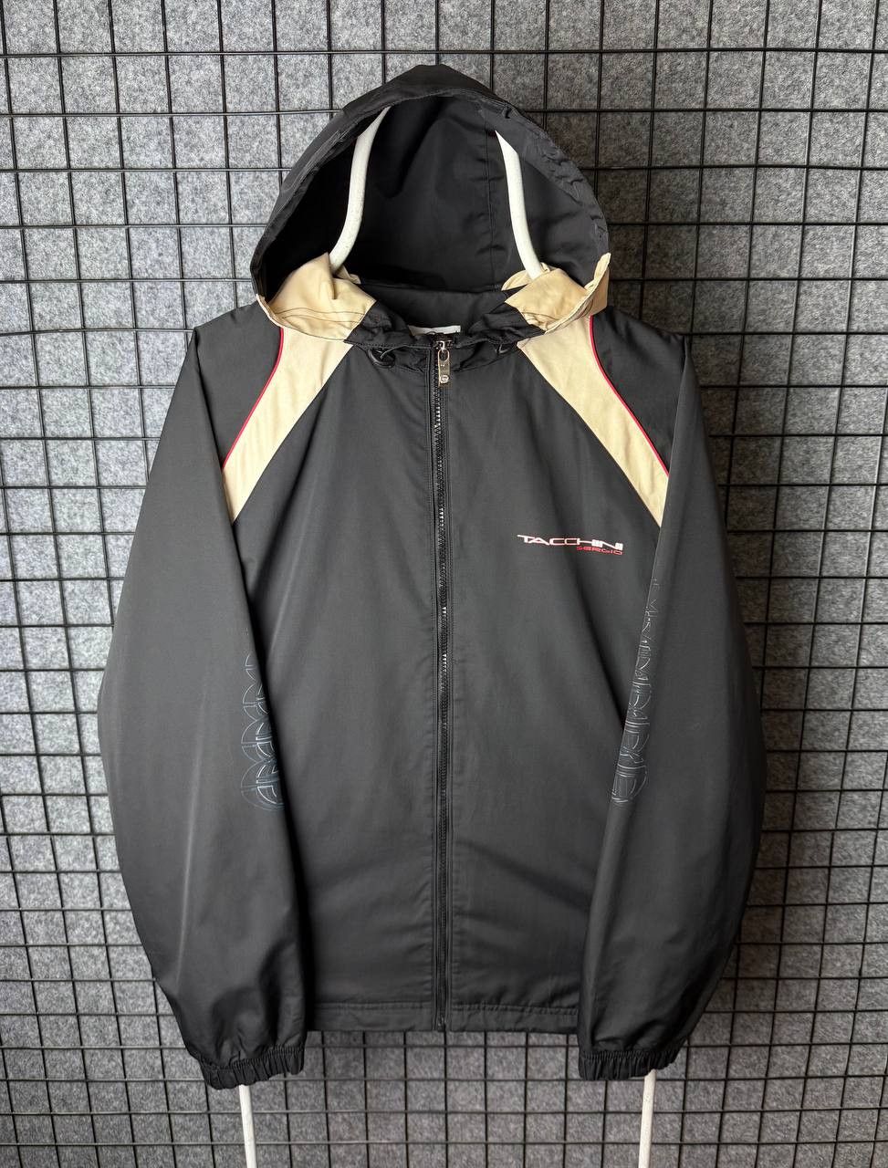Sergio Tacchini Vintage Sergio Tacchini Ligth Jacket Logo size M\L Size US M / EU 48-50 / 2 - 2 Thumbnail