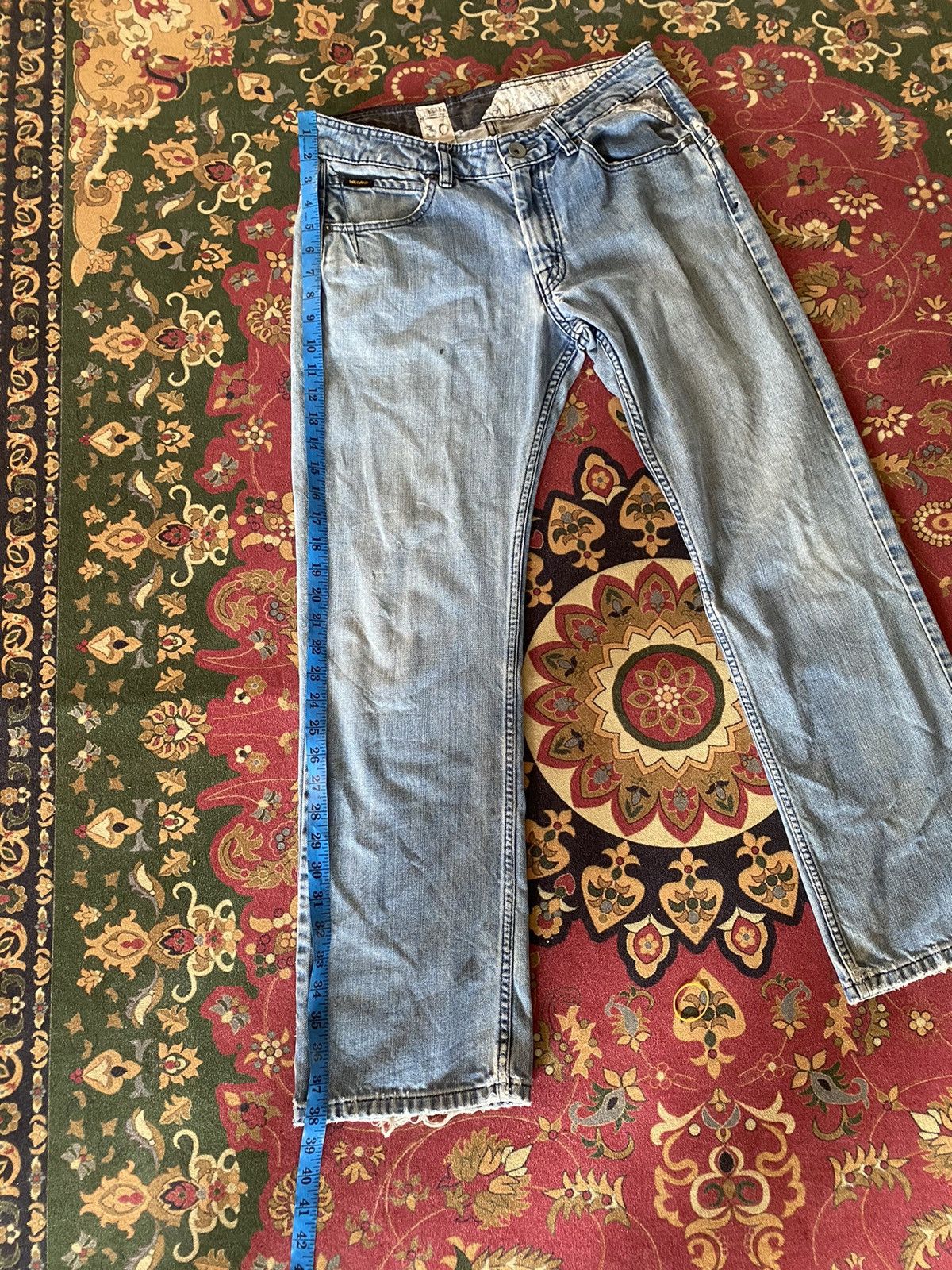 Vintage Vintage Volcom Genuine Distressed Jeans Size US 31 - 21 Thumbnail