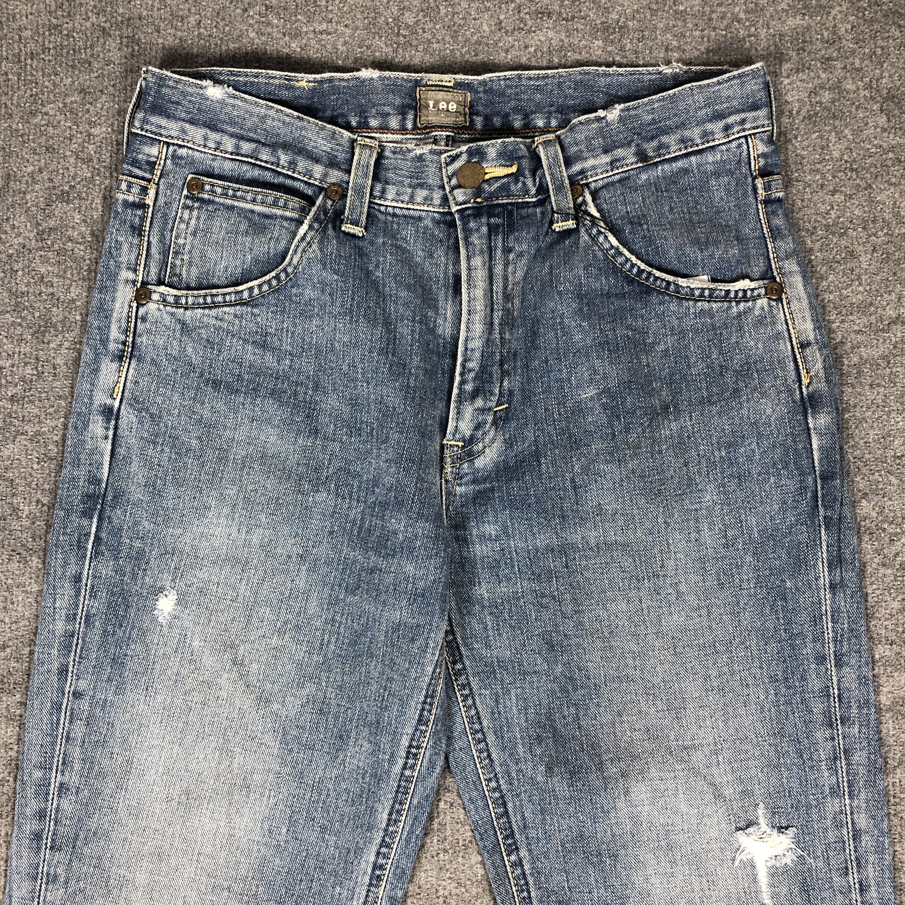 Lee × Vintage Womens Vintage Lee Jeans Distress Light Blue Wash L1215W Size 30" / US 8 / IT 44 - 2 Thumbnail