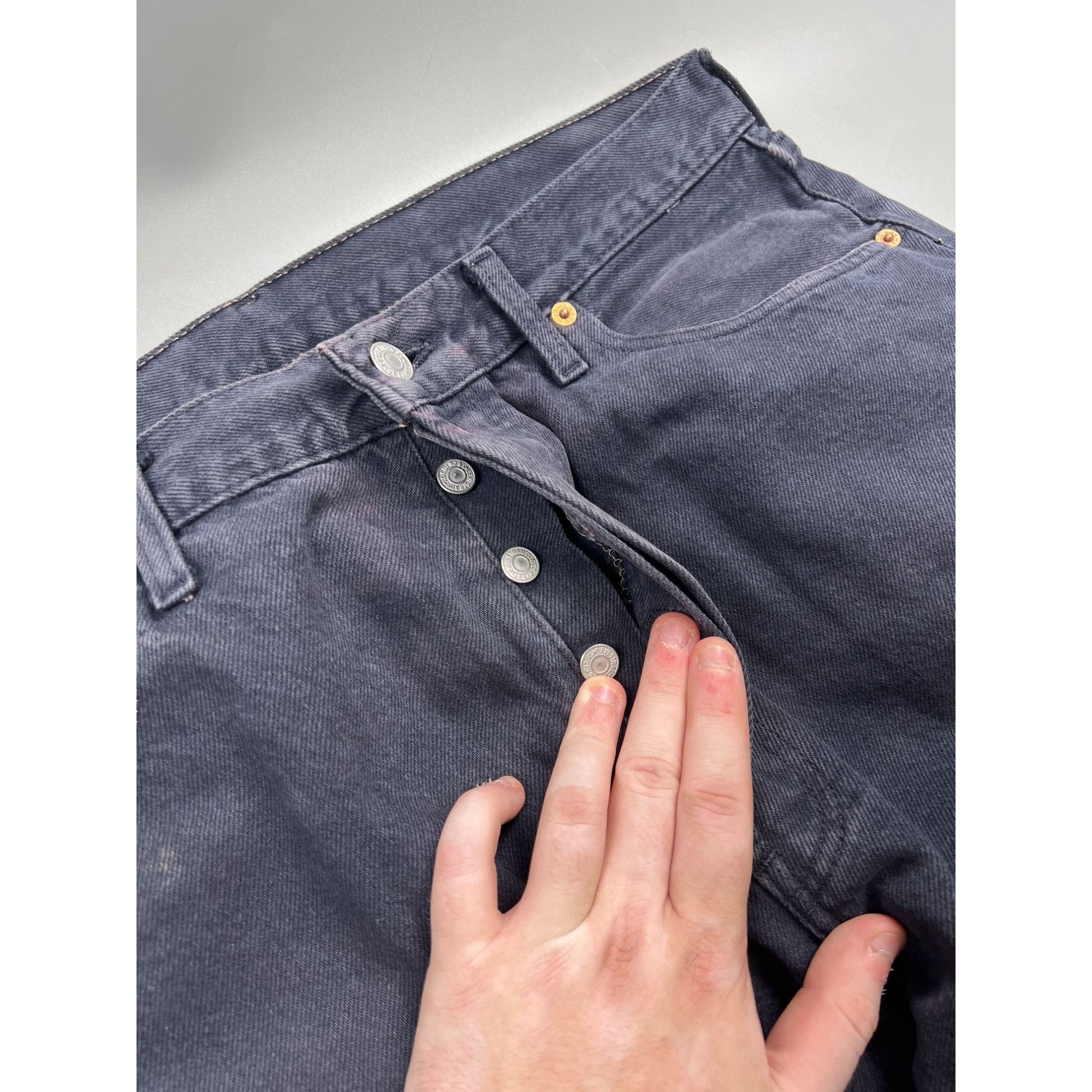 Levi's Vintage Clothing Levi’s 501 Made in UK Vintage Denim Jeans Pants (Y0914) Size US 36 / EU 52 - 6 Thumbnail