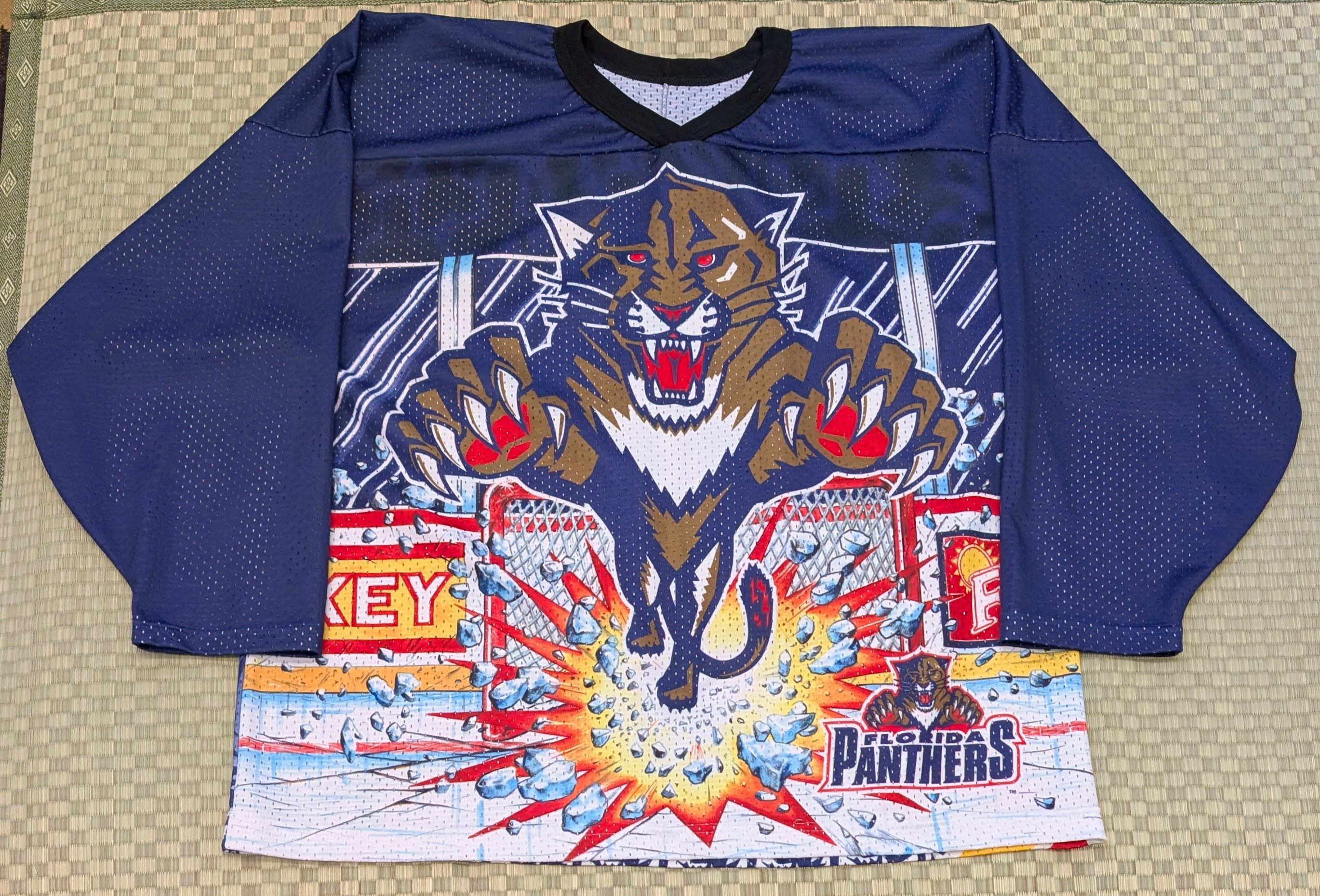 Ccm VTG CCM NHL Florida Panthers All Over Print Hockey Jersey Size US XL / EU 56 / 4 - 1 Thumbnail