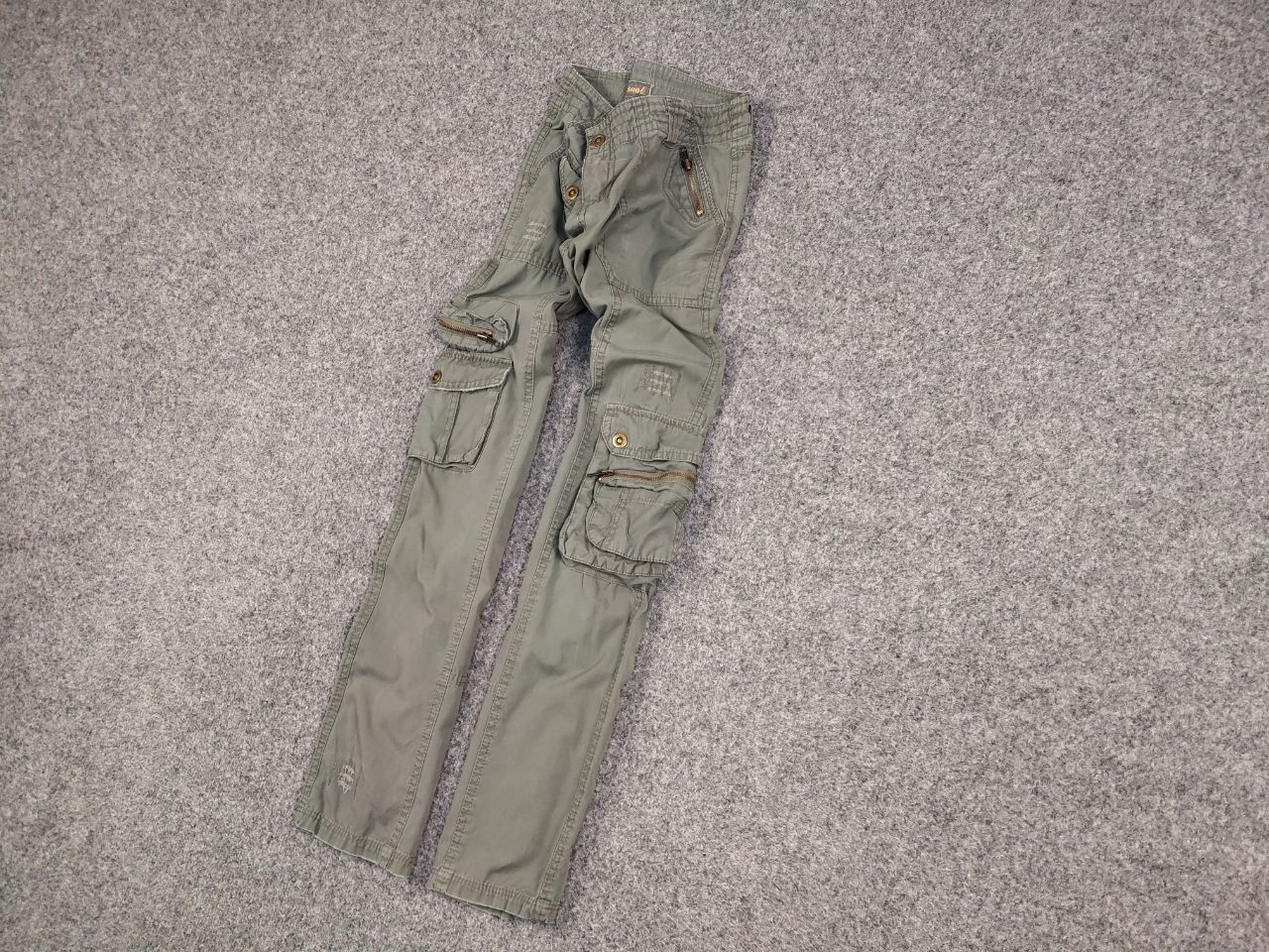 Japanese Brand Vintage 90's Japanese Style Baggy Cargo Military Wmns Pants Size 28" / US 6 / IT 42 - 2 Thumbnail