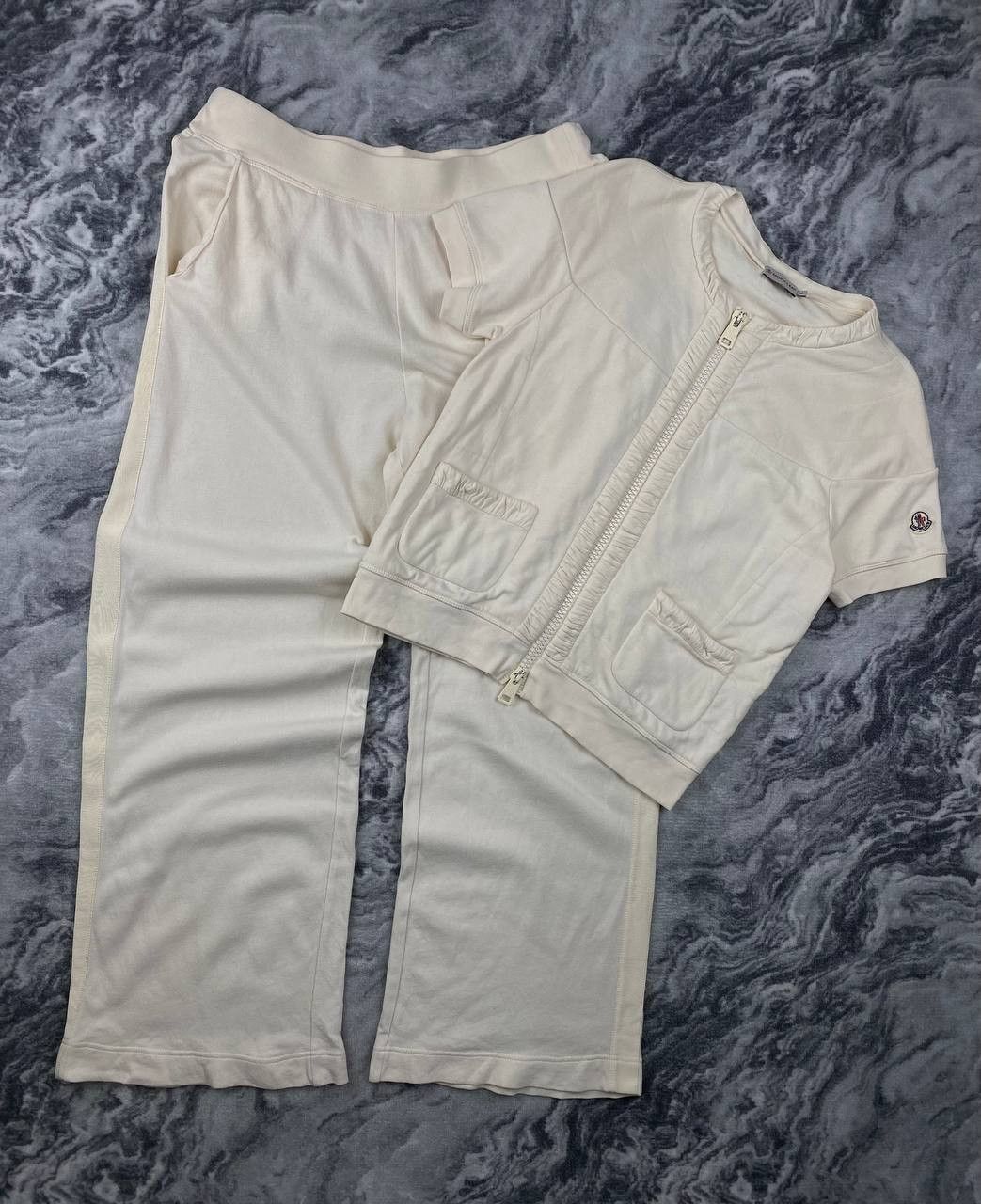 Moncler Moncler Maglia Collo Alla Coreana Tracksuit Size L / US 10 / IT 46 - 1 Thumbnail