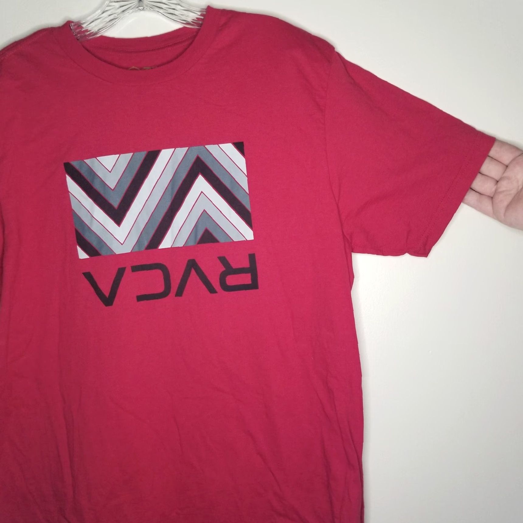 RVCA RVCA T-Shirt Red Short Sleeve Graphic Men XL Size US XL / EU 56 / 4 - 3 Thumbnail
