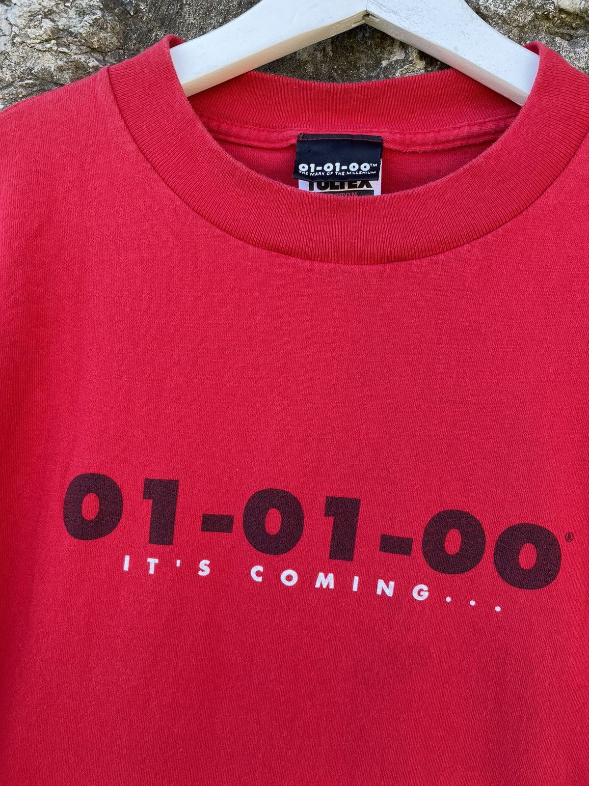 Vintage Vintage 01-01-2000 New Millennium Tee XL Size US XL / EU 56 / 4 - 2 Thumbnail