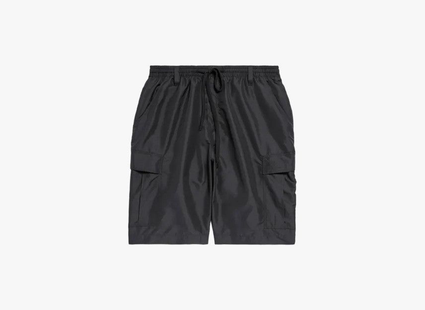 Balenciaga o1srvl11e0426 Unity Sports Icon Swim Cargo Shorts in Black Size US 32 / EU 48 - 1 Preview