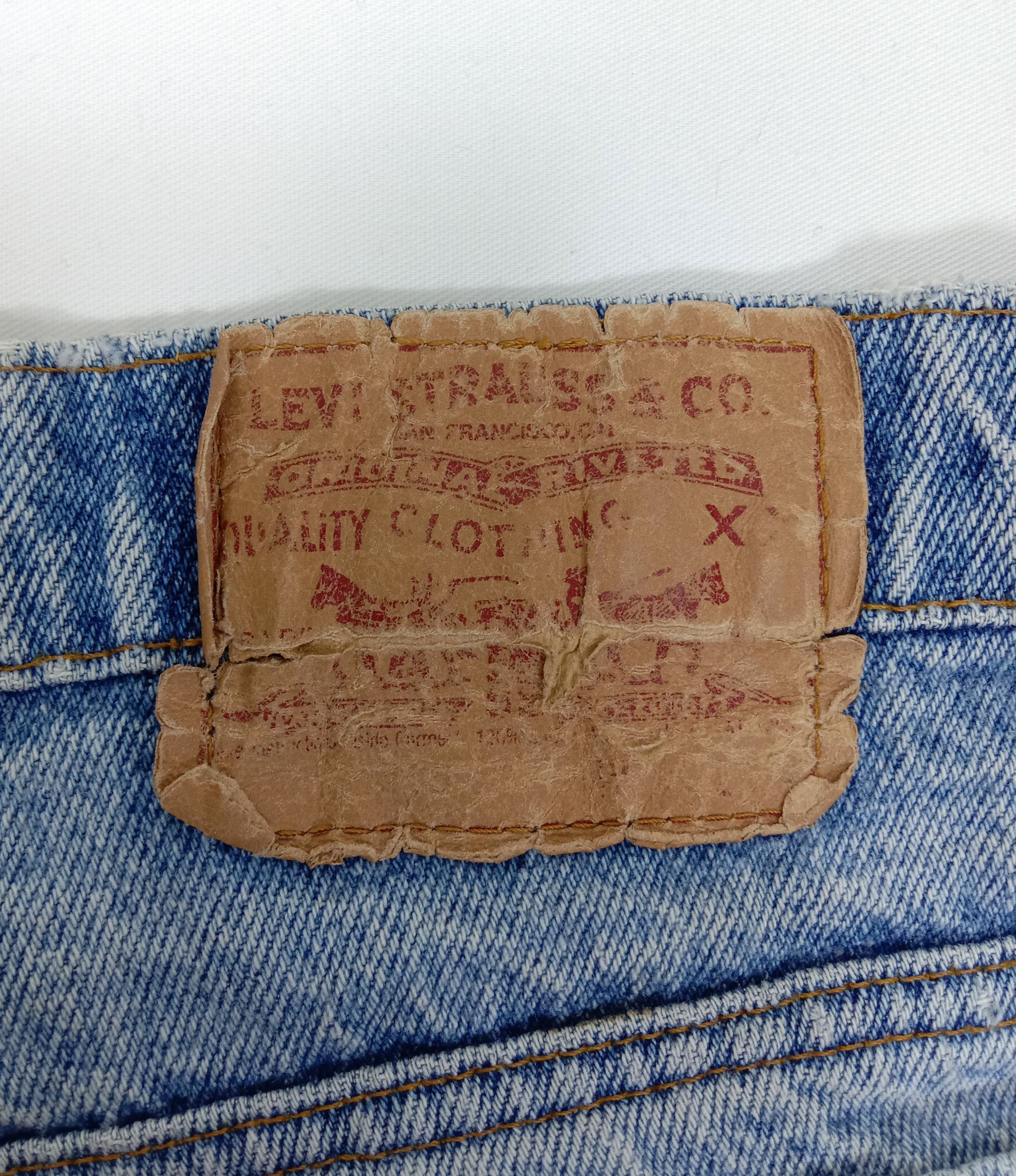Levi's Vintage 90s Levi's 505 Jeans Faded Blue Distressed Denim Size US 36 / EU 52 - 14 Thumbnail